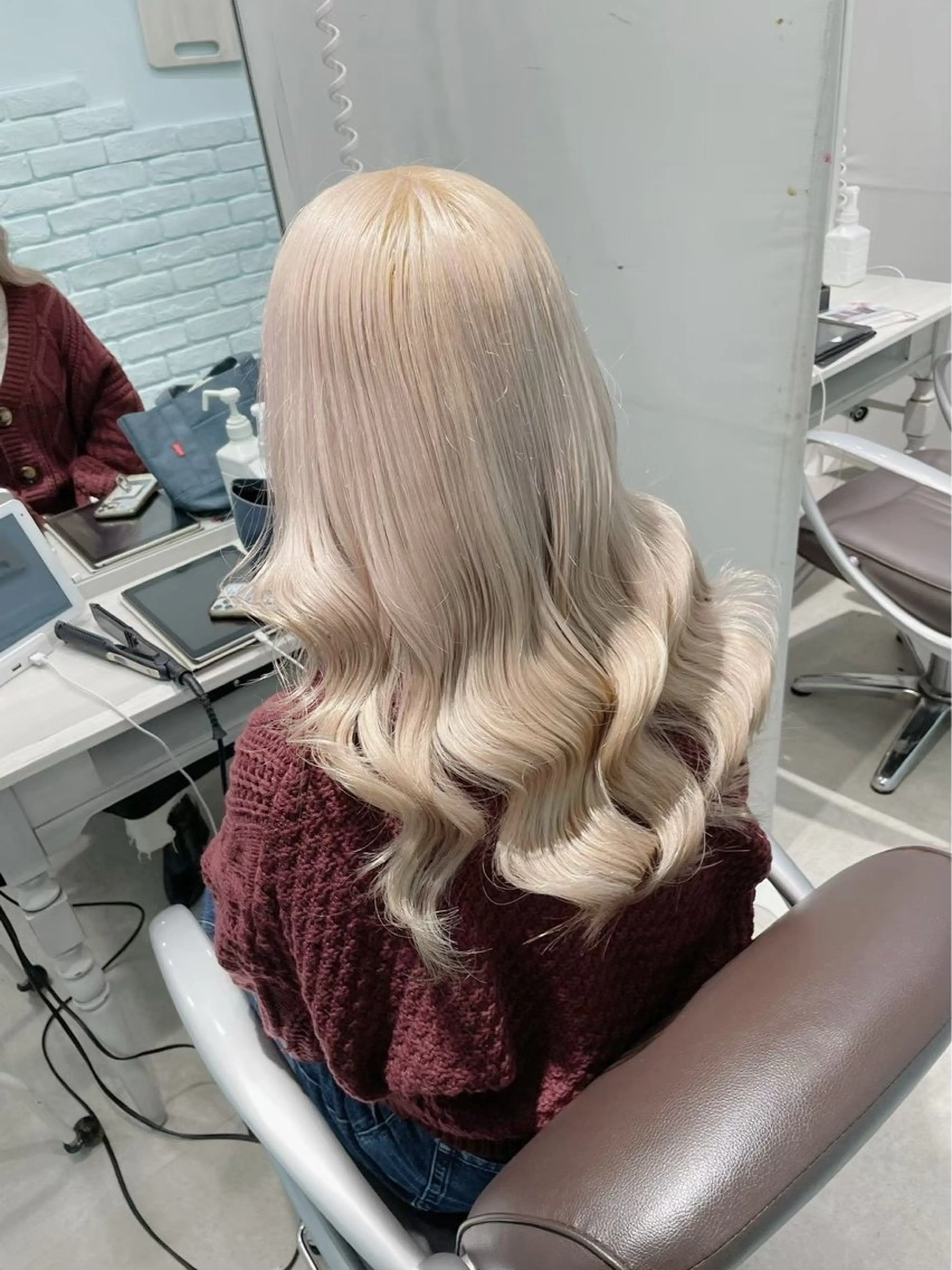 ロング カラー 🌈推し活ハイトーン 💫荒川結星のヘアスタイル