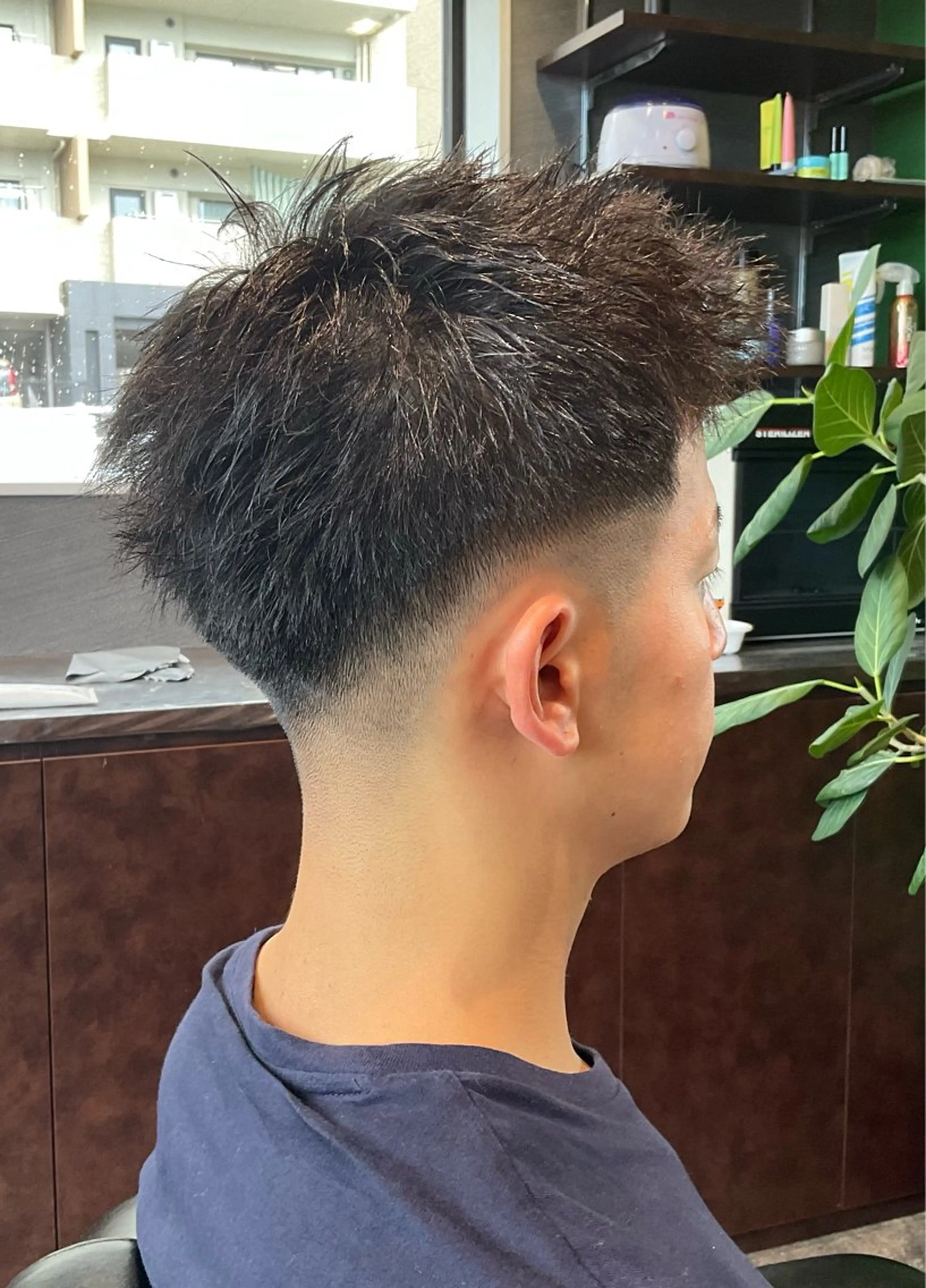 ショート 鼎一真ハイトーン/ パーマ/何でも屋さんのヘアスタイル