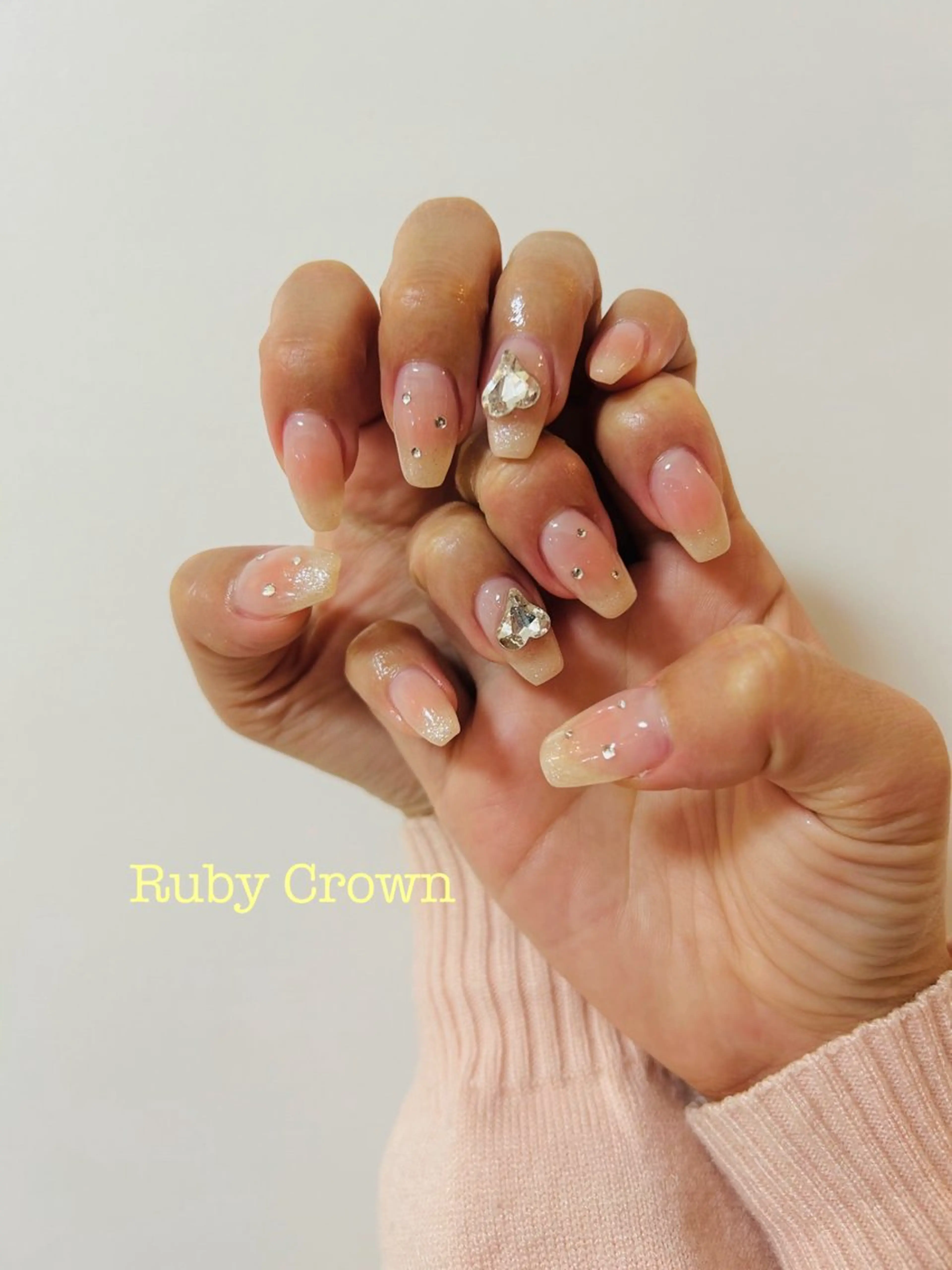 ネイル ハンドネイル Ruby Crownのネイルデザイン