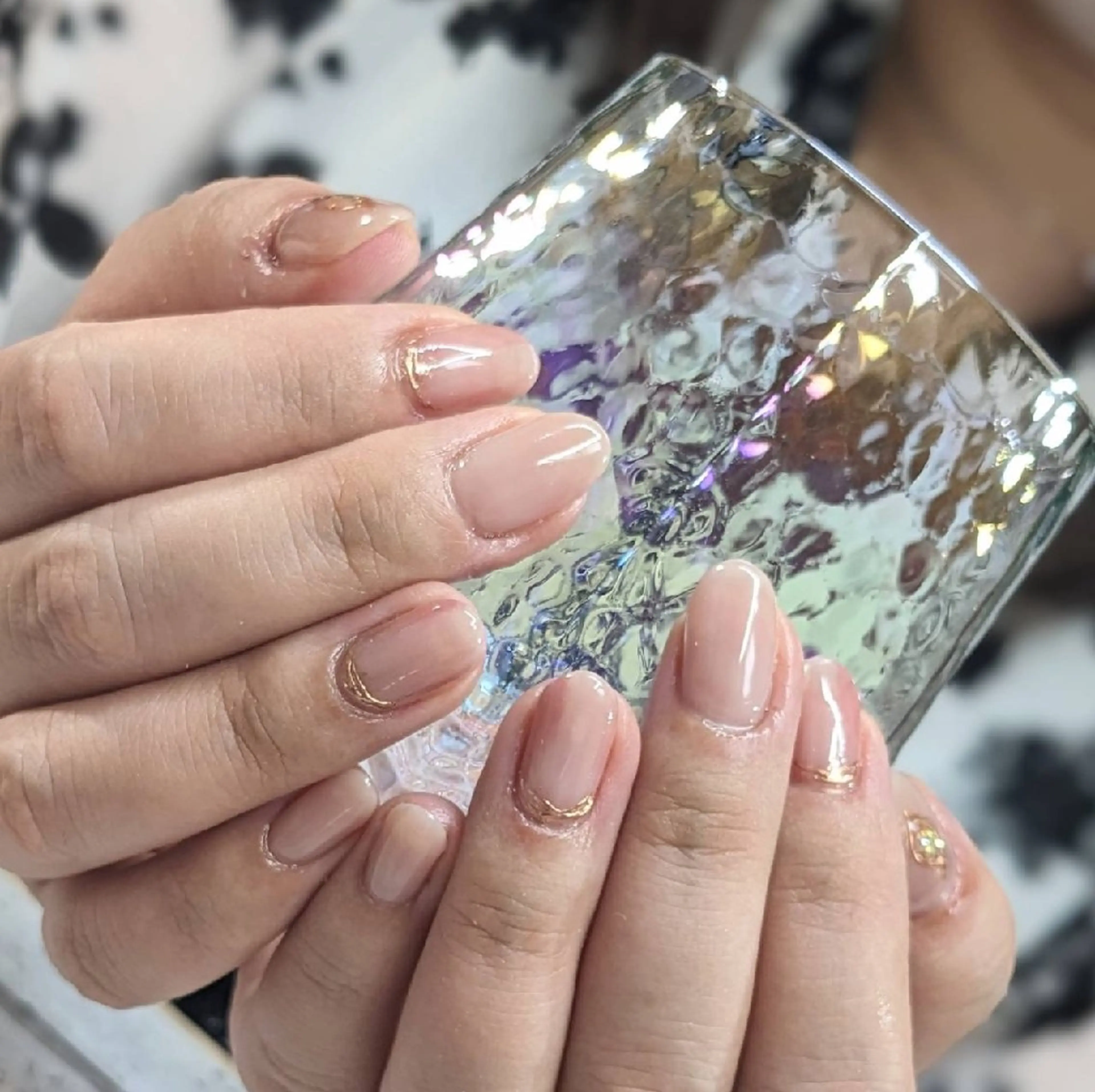 ネイル グラデーション ミラーネイル ピンク ハンドネイル ネイルサロンベルティ .keikoのネイルデザイン