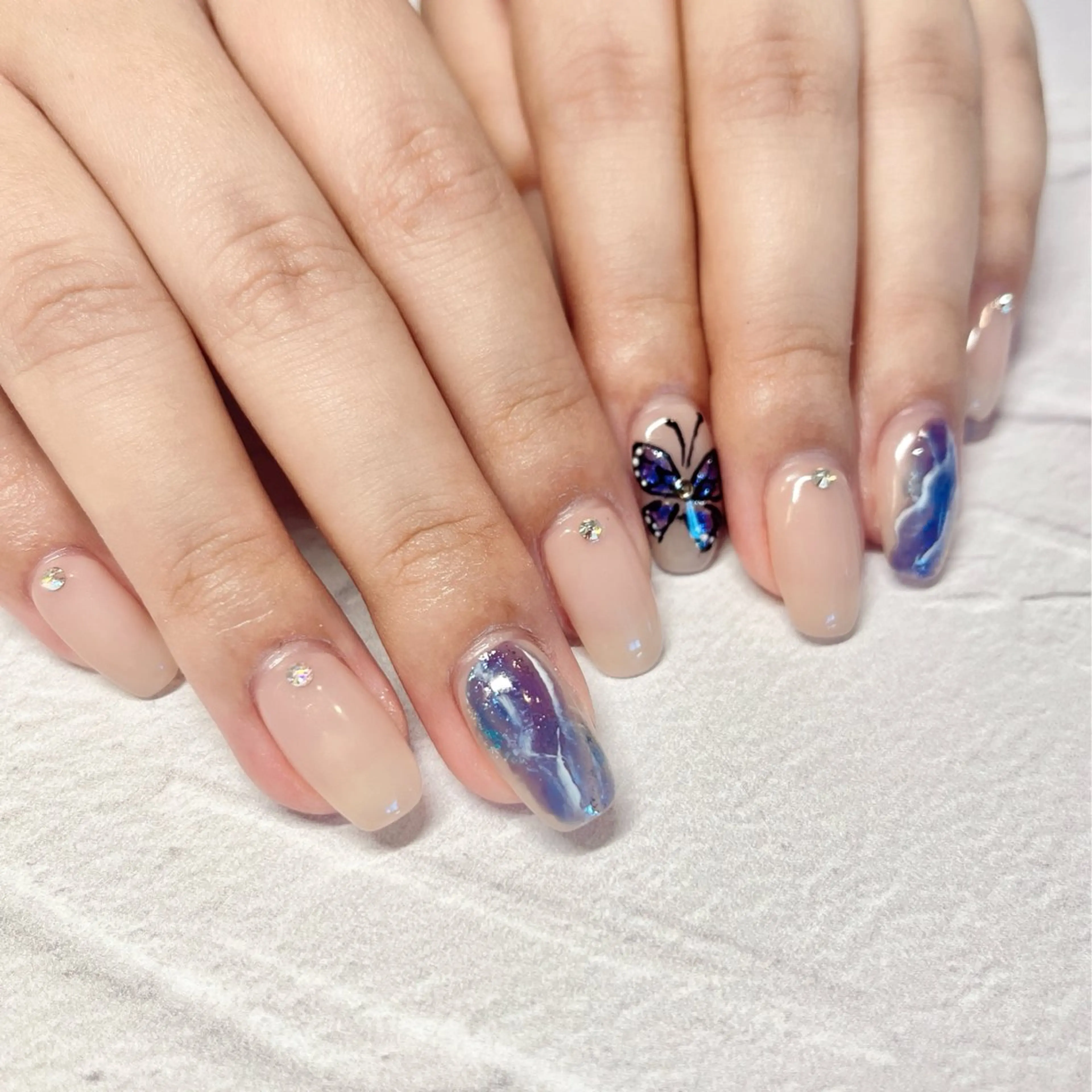 ネイル ハンドネイル li___nail 31のネイルデザイン
