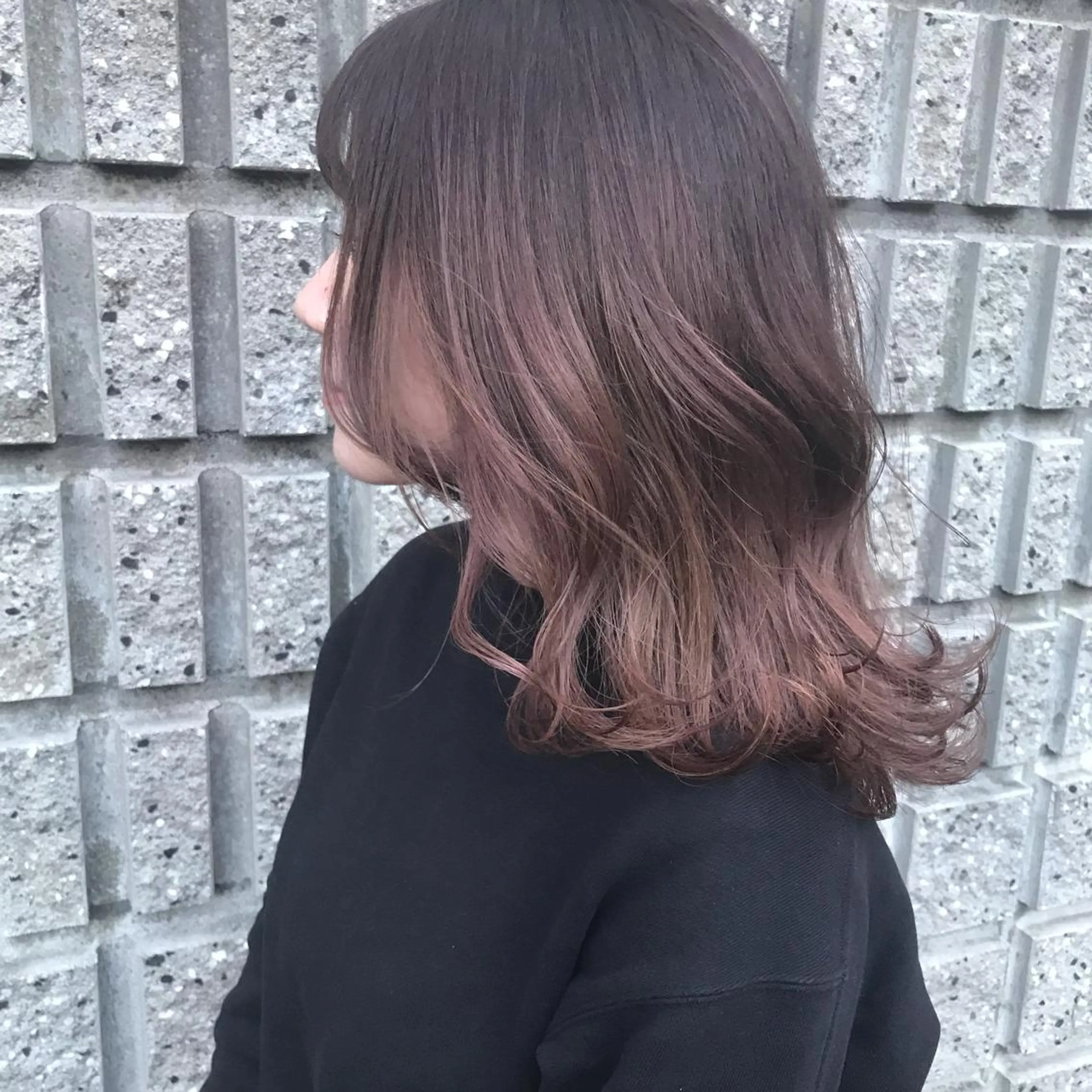 セミロング カラー ウルフカット レイヤー/顔周り /AKARIのヘアスタイル