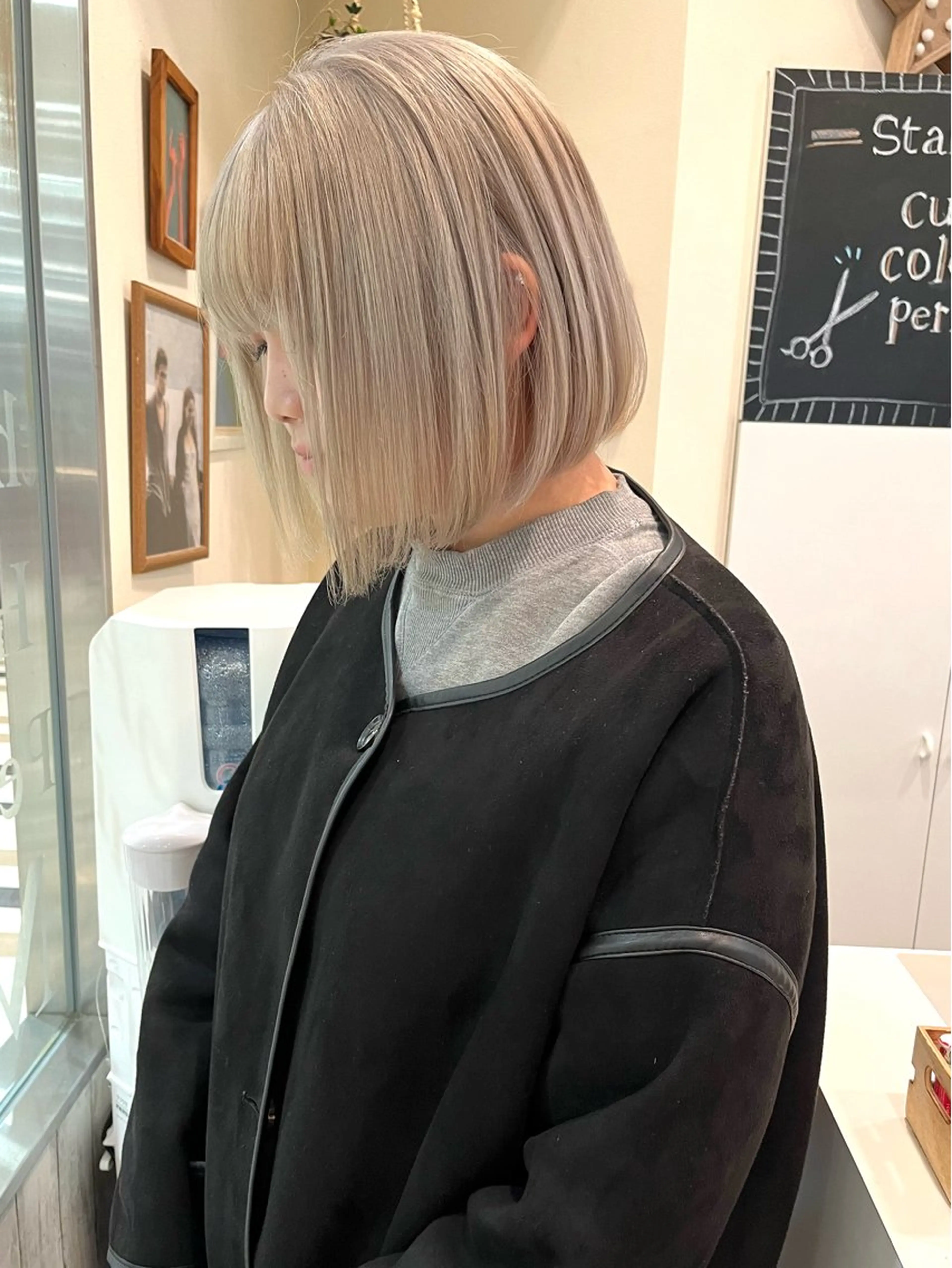 ショート カラー ベージュカラー ホワイトベージュ ﾊｲﾄｰﾝ/ｼｮｰﾄ 村上淳乃🐥のヘアスタイル