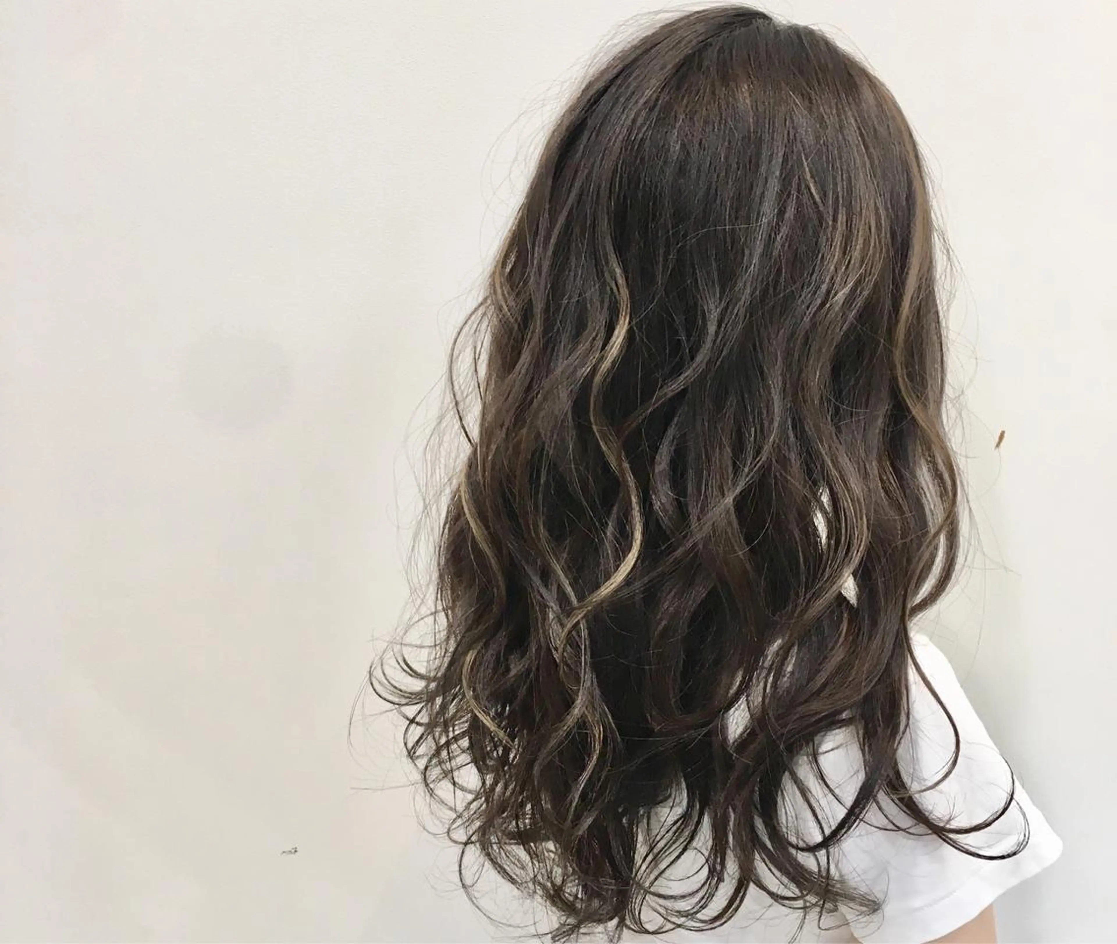 ロング MiL所属・✨ハイトーン✨ 濱田知孝のヘアスタイル