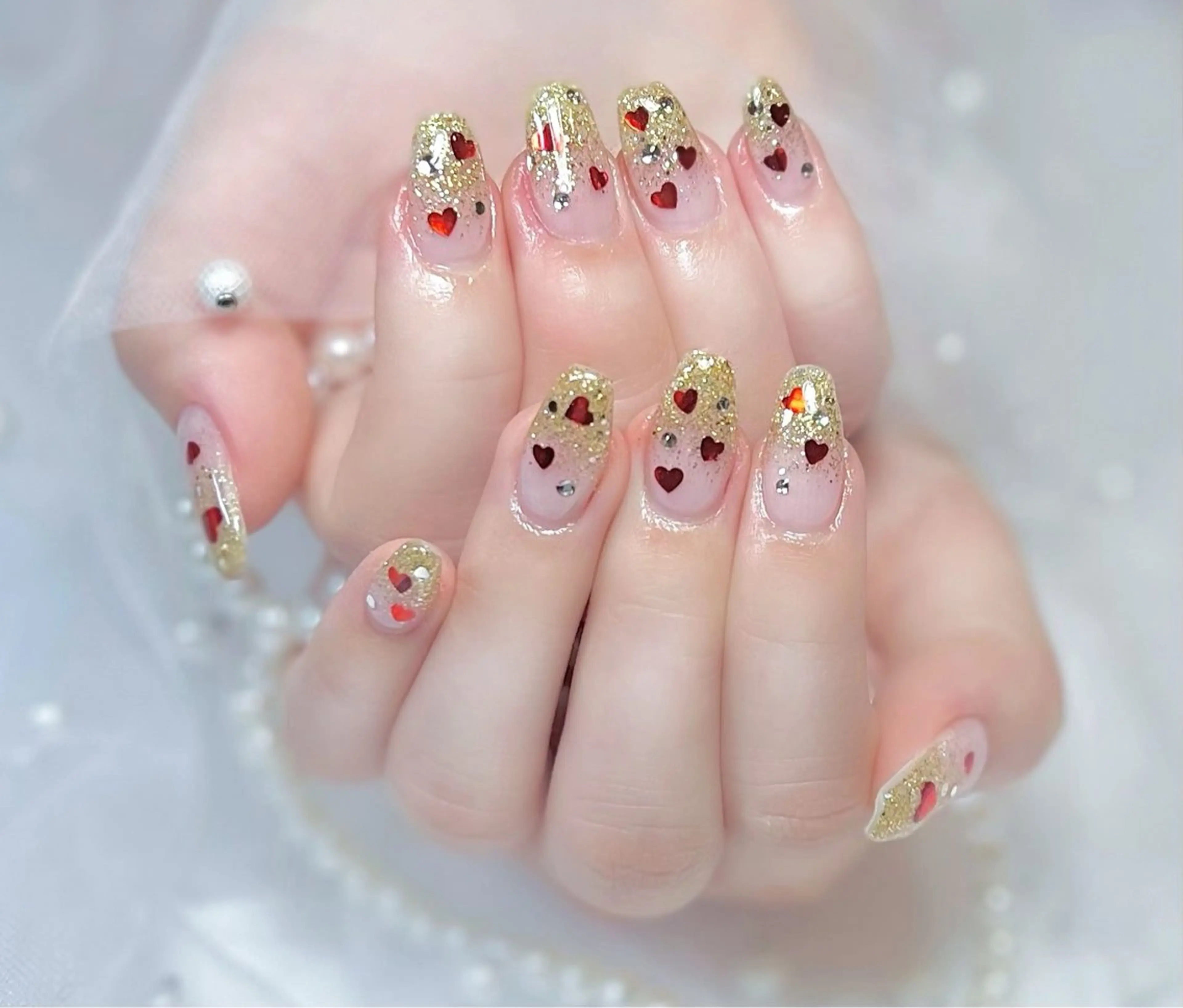 ネイル アートネイル フレンチネイル ガーリー グラデーション ハート Chat noir所属・【chatnoir】 MIYUのネイルデザイン