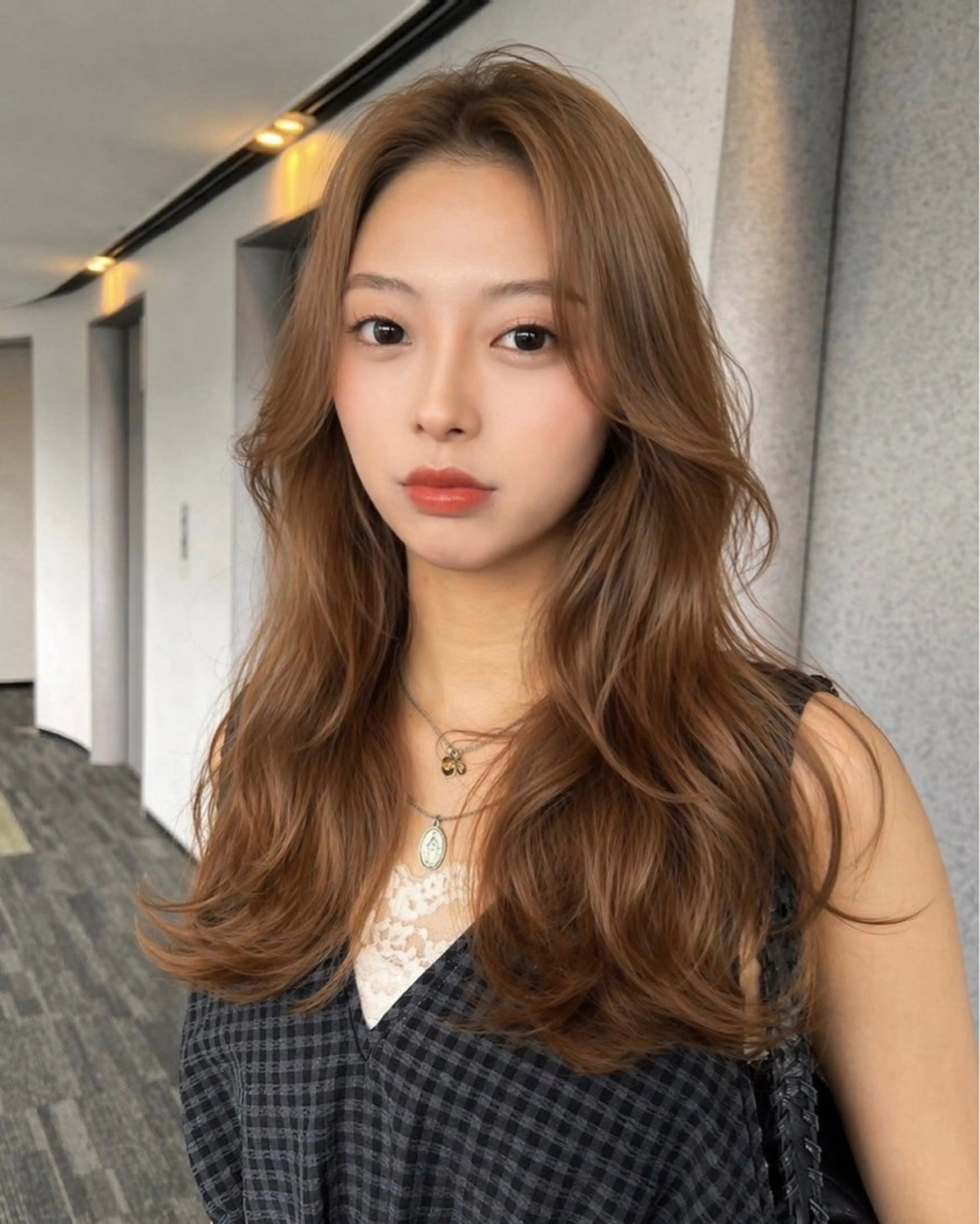 ロング カット ヘアカラー トリートメント 小田裕也 チャンモリパーマのヘアスタイル