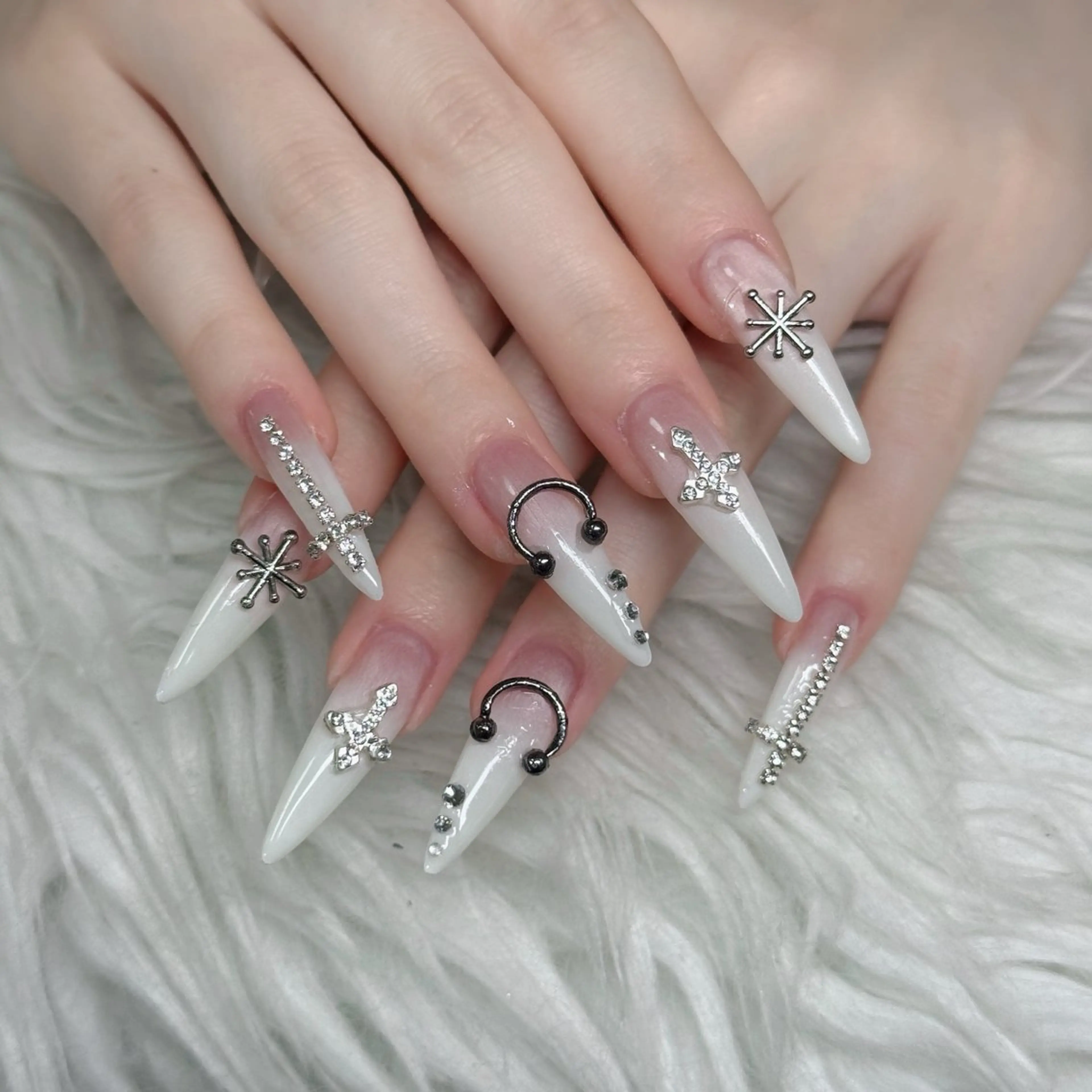 ネイル フットネイル フレンチネイル グラデーション 韓国ネイル ロングネイル ハンドネイル Hani Nail Salonのネイルデザイン