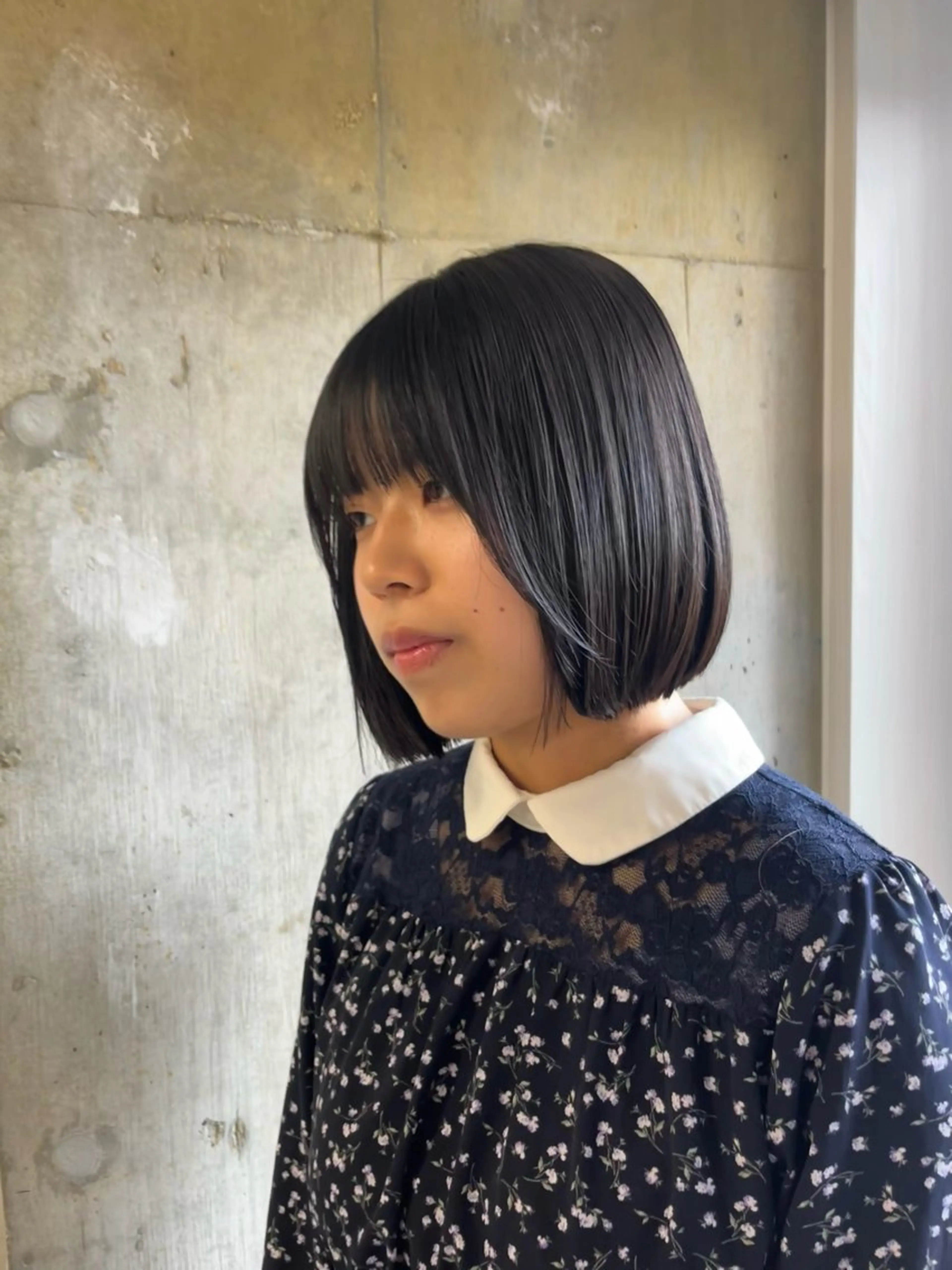 ミディアム ボブ anon Loemのヘアスタイル