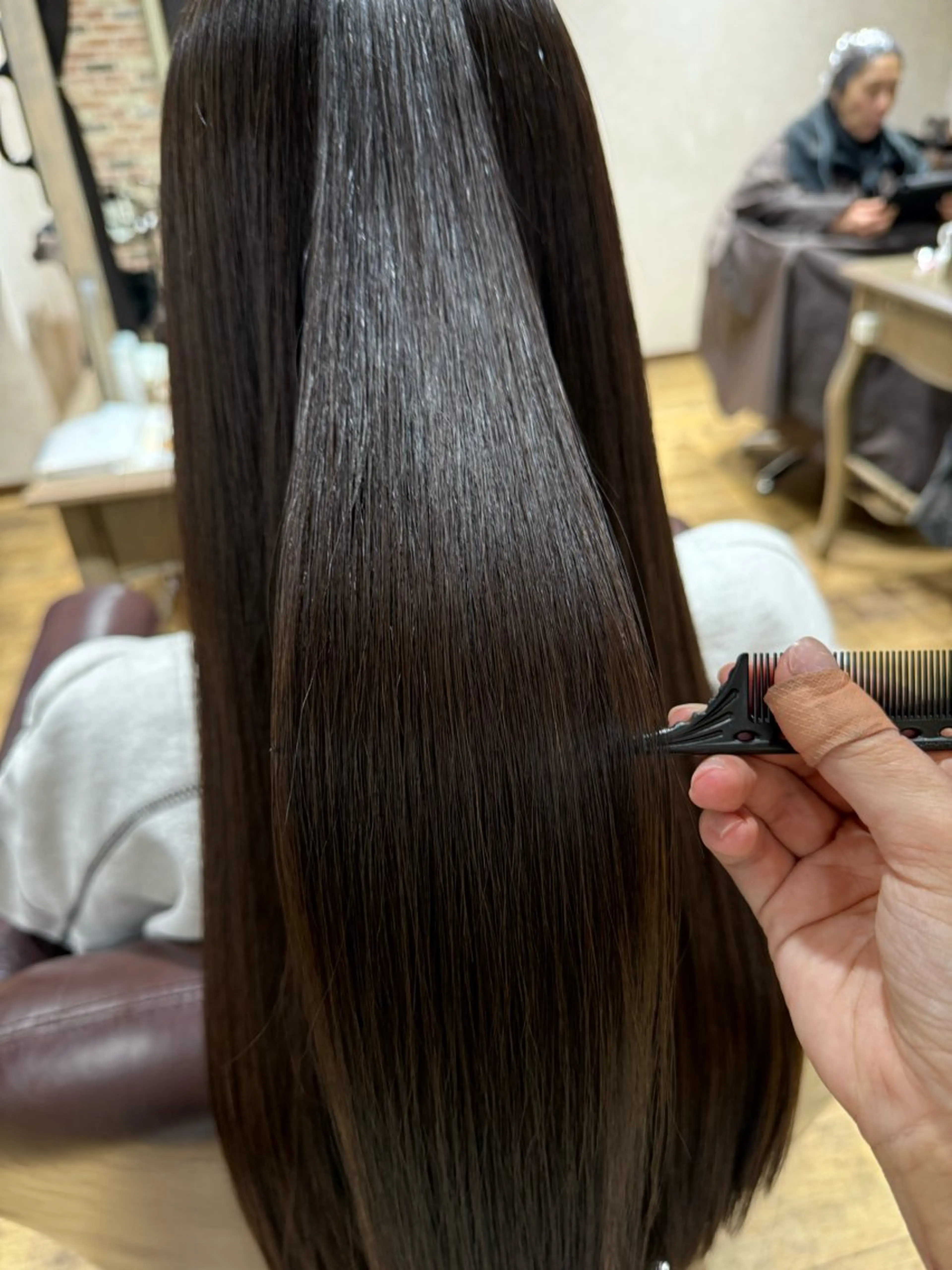 ロング REVLISS 田中のヘアスタイル