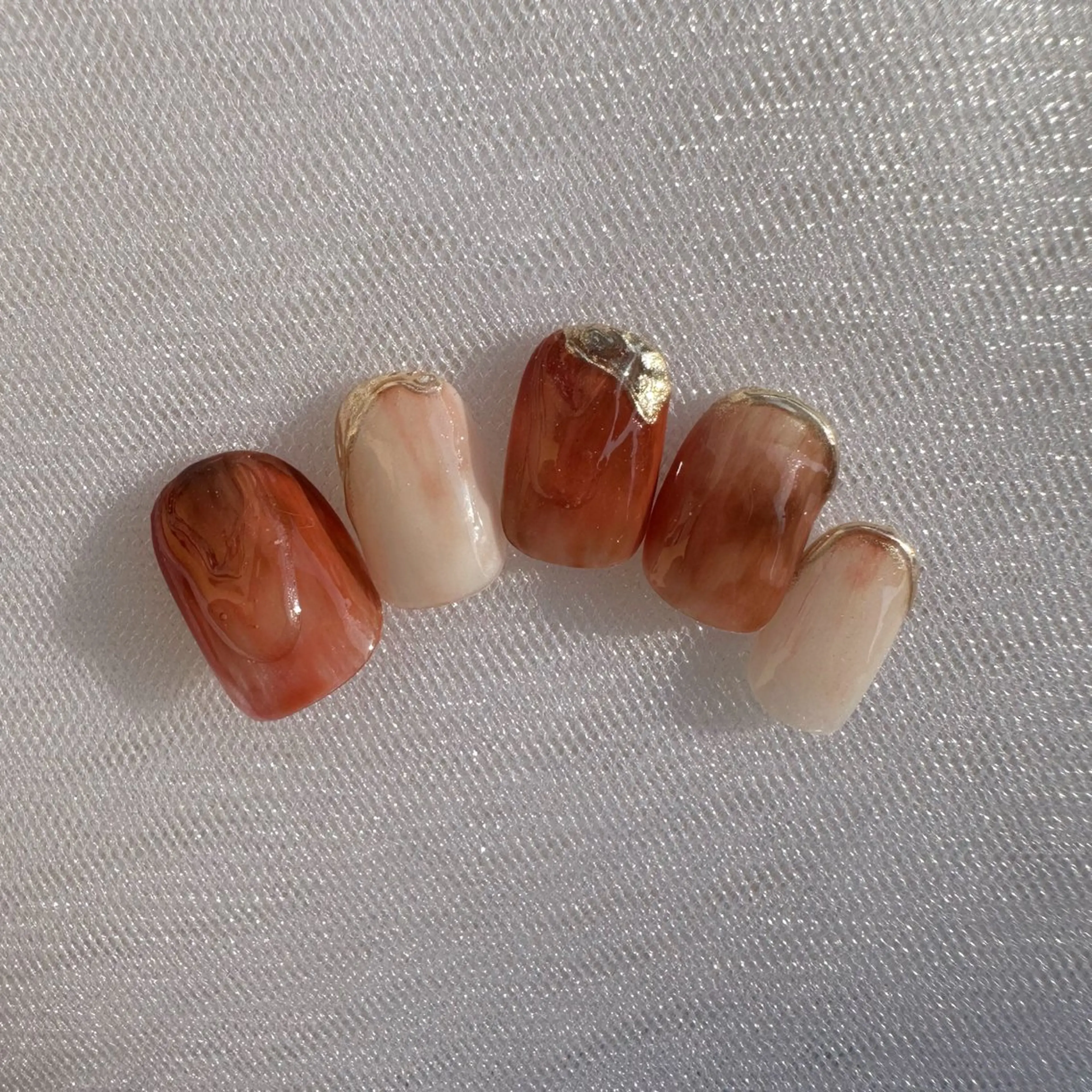 ネイル クリアネイル 氷ネイル・うるうるネイル 韓国ネイル ミラーネイル ニュアンスネイル 🪞KAPE NAIL 🪞のネイルデザイン