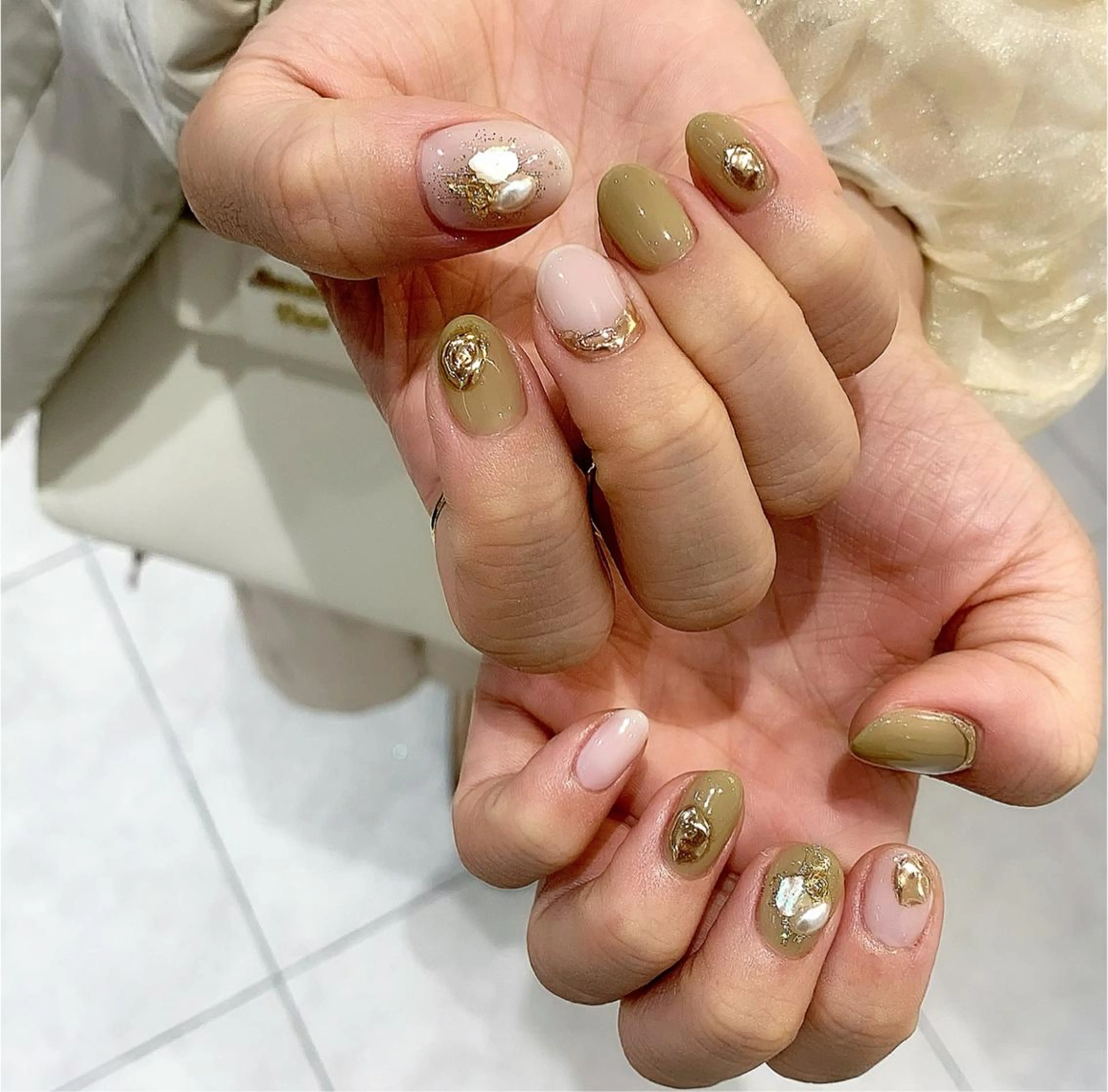 ネイル ニュアンスネイル ピスタチオネイル salon de Chéli所属・salon de Cheliのネイルデザイン