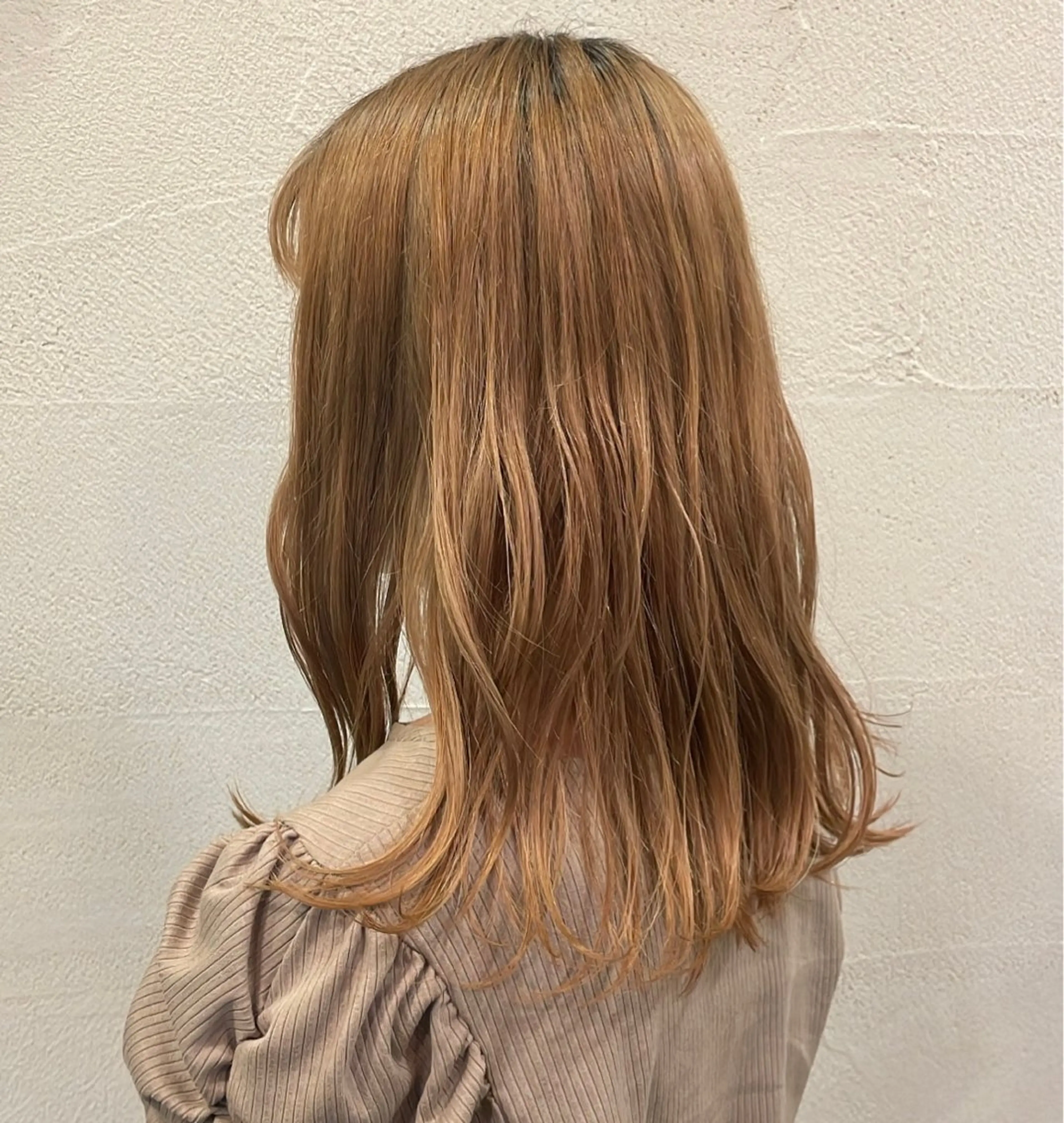 ミディアム 韓国風🇰🇷レイヤ ーKEI🇰🇷のヘアスタイル