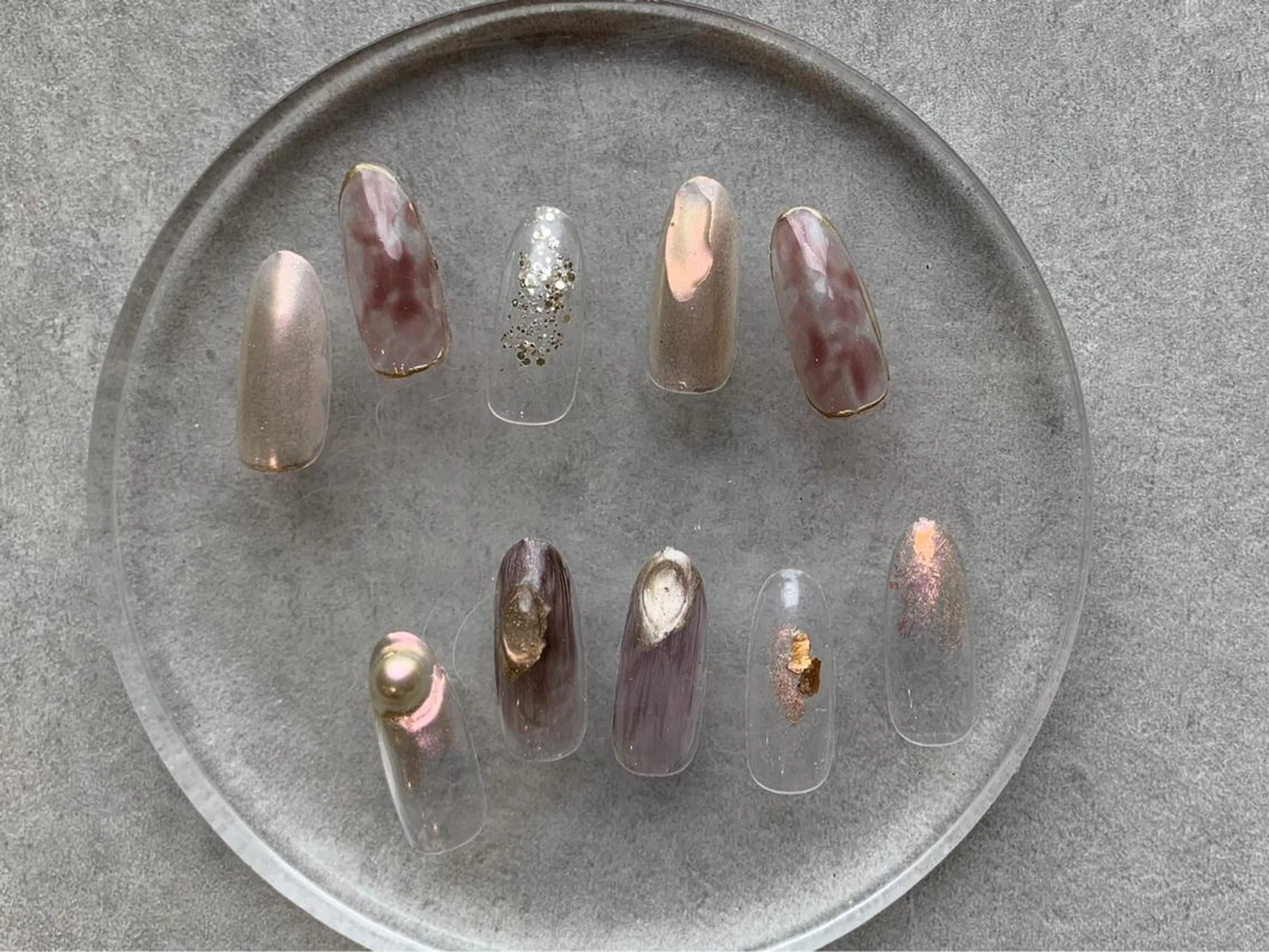 ネイル ハンドネイル 友田 晴香のネイルデザイン