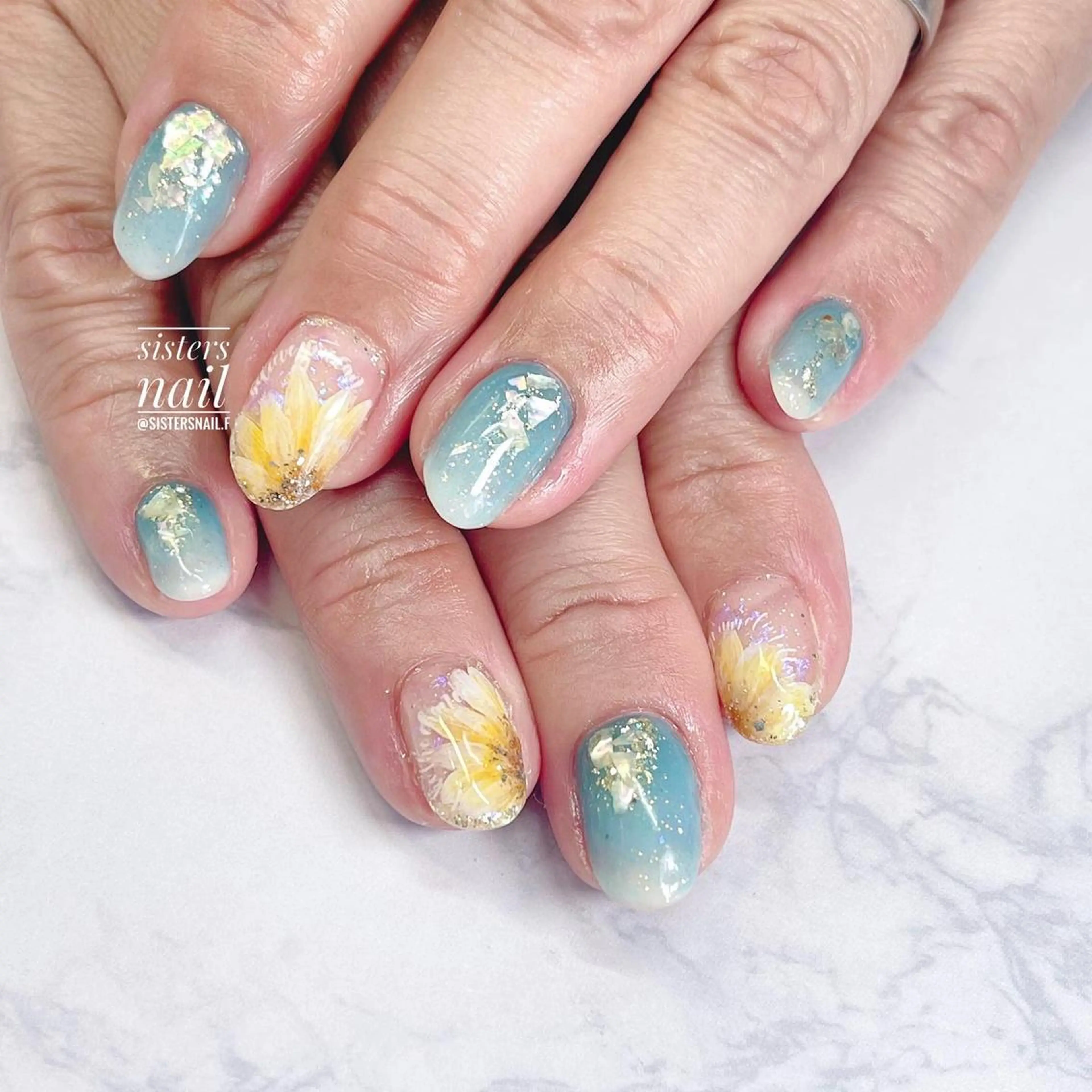 ネイル アートネイル オーロラネイル ブルー 夏ネイル sisters nail.fのネイルデザイン