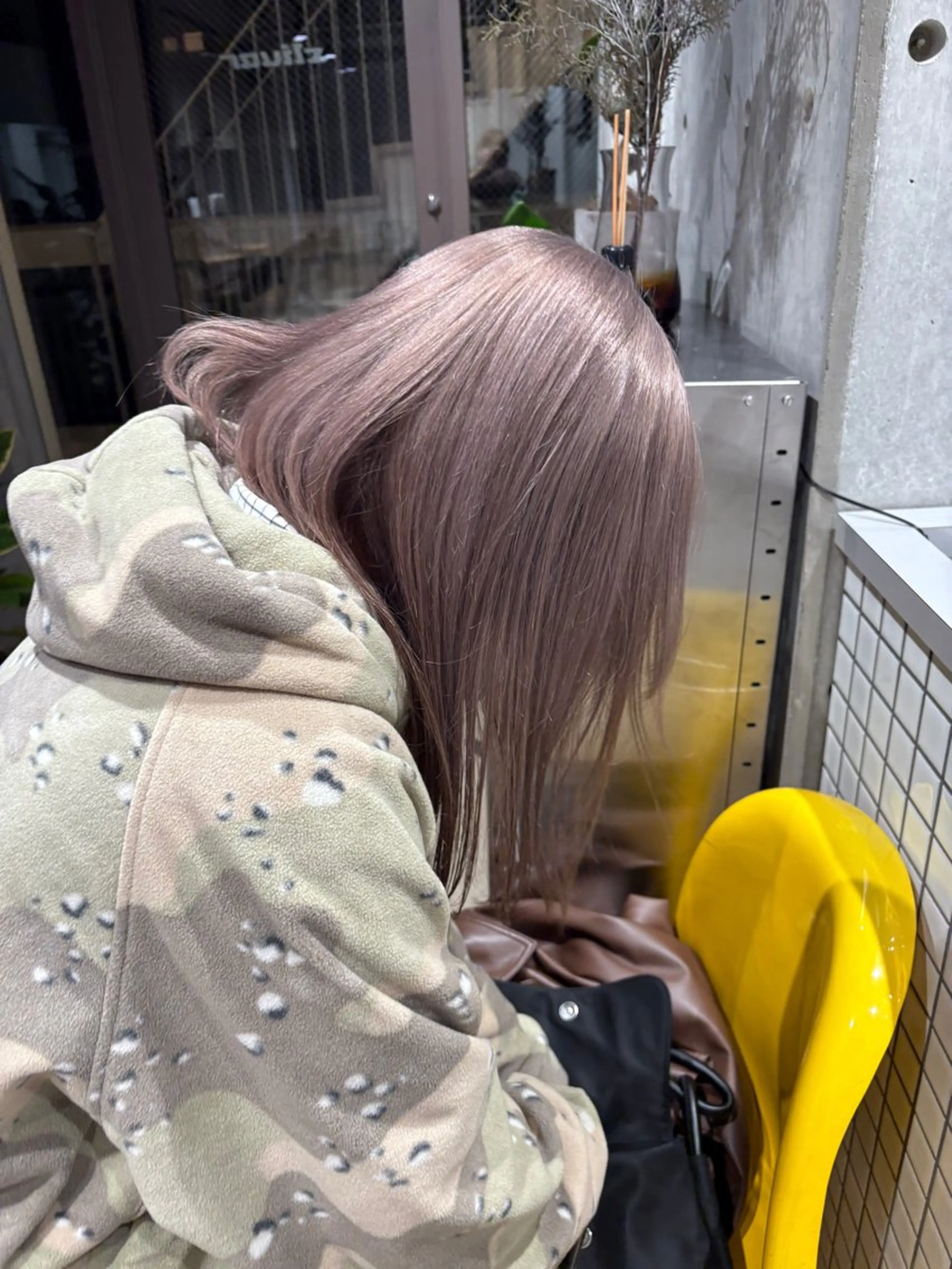 セミロング 薄暮 マツイ　レンのヘアスタイル