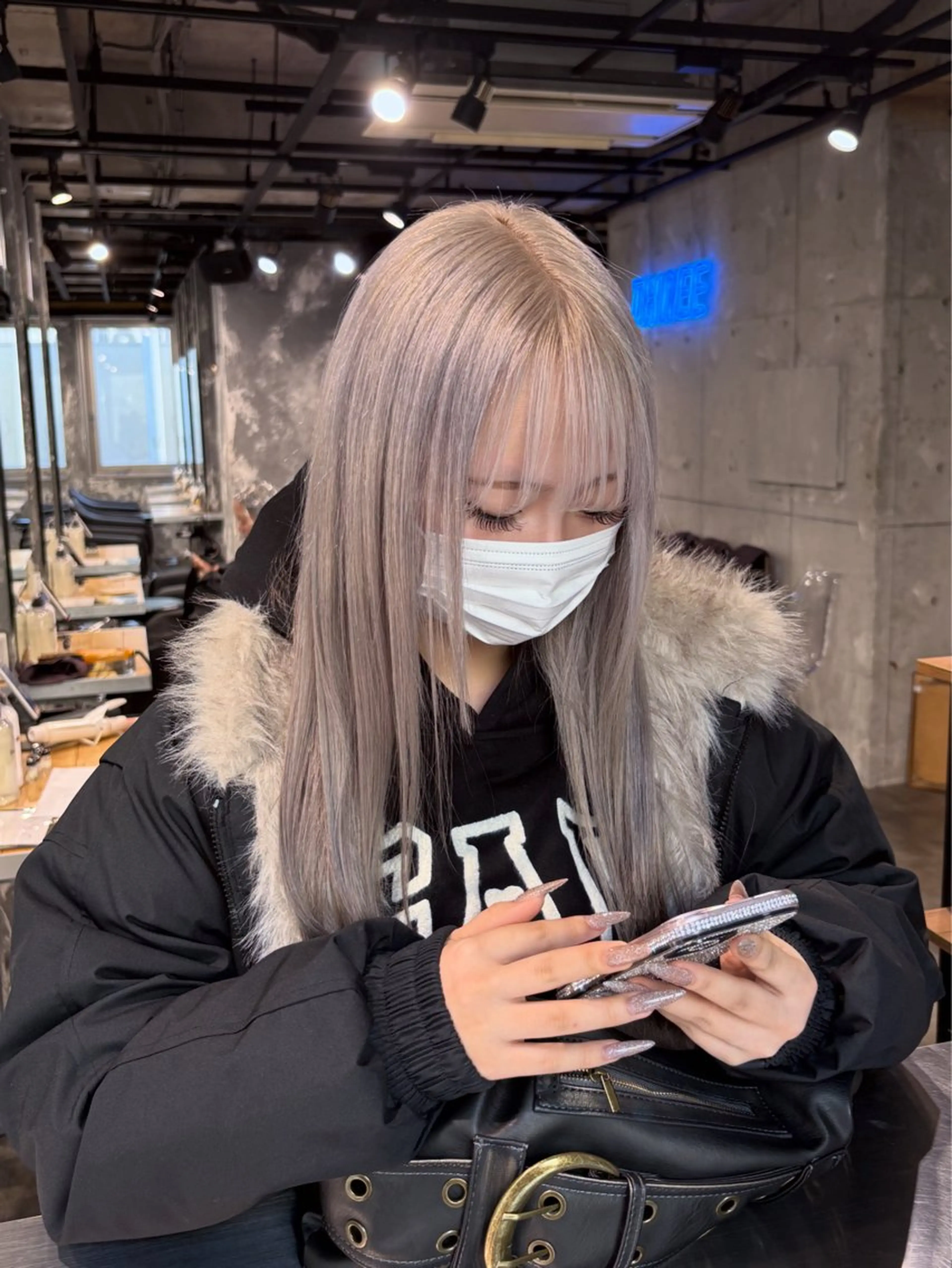 ロング カラー ヘアカラー ハイトーン 横浜💞ミオのヘアスタイル