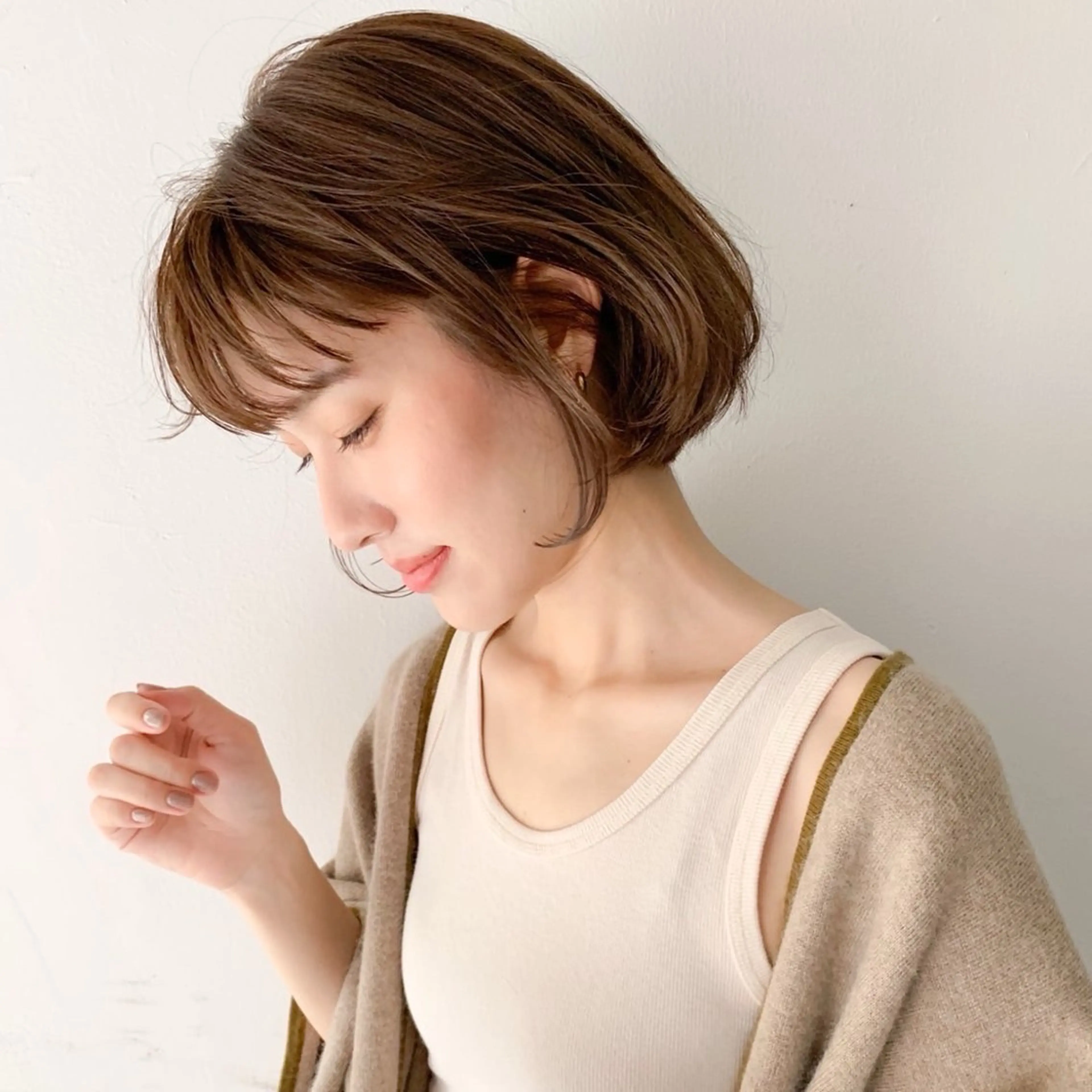 ミディアム カラー 草野 圭音のヘアスタイル