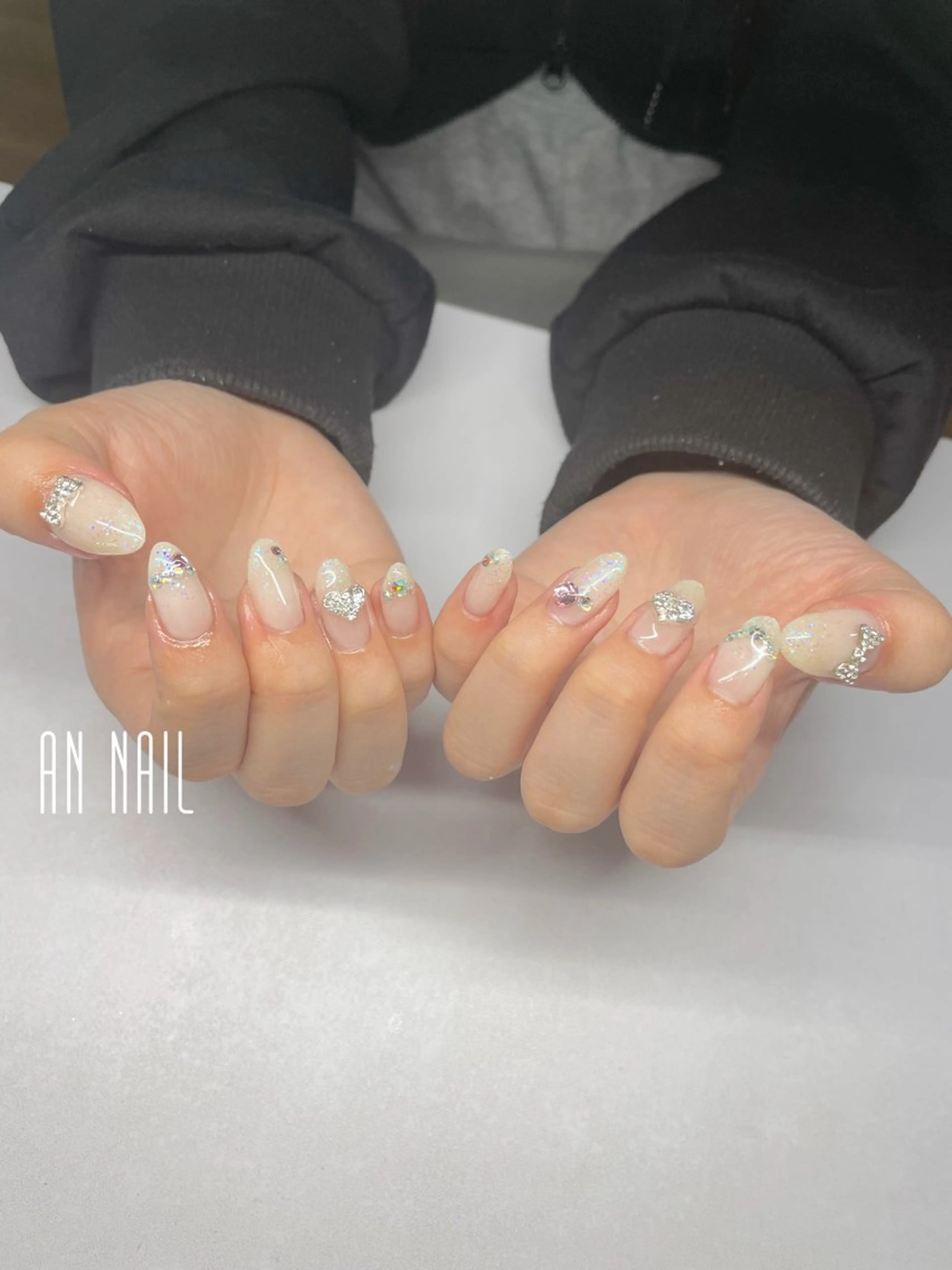 ネイル キラキラネイル ワンホンネイル AN Nailのネイルデザイン