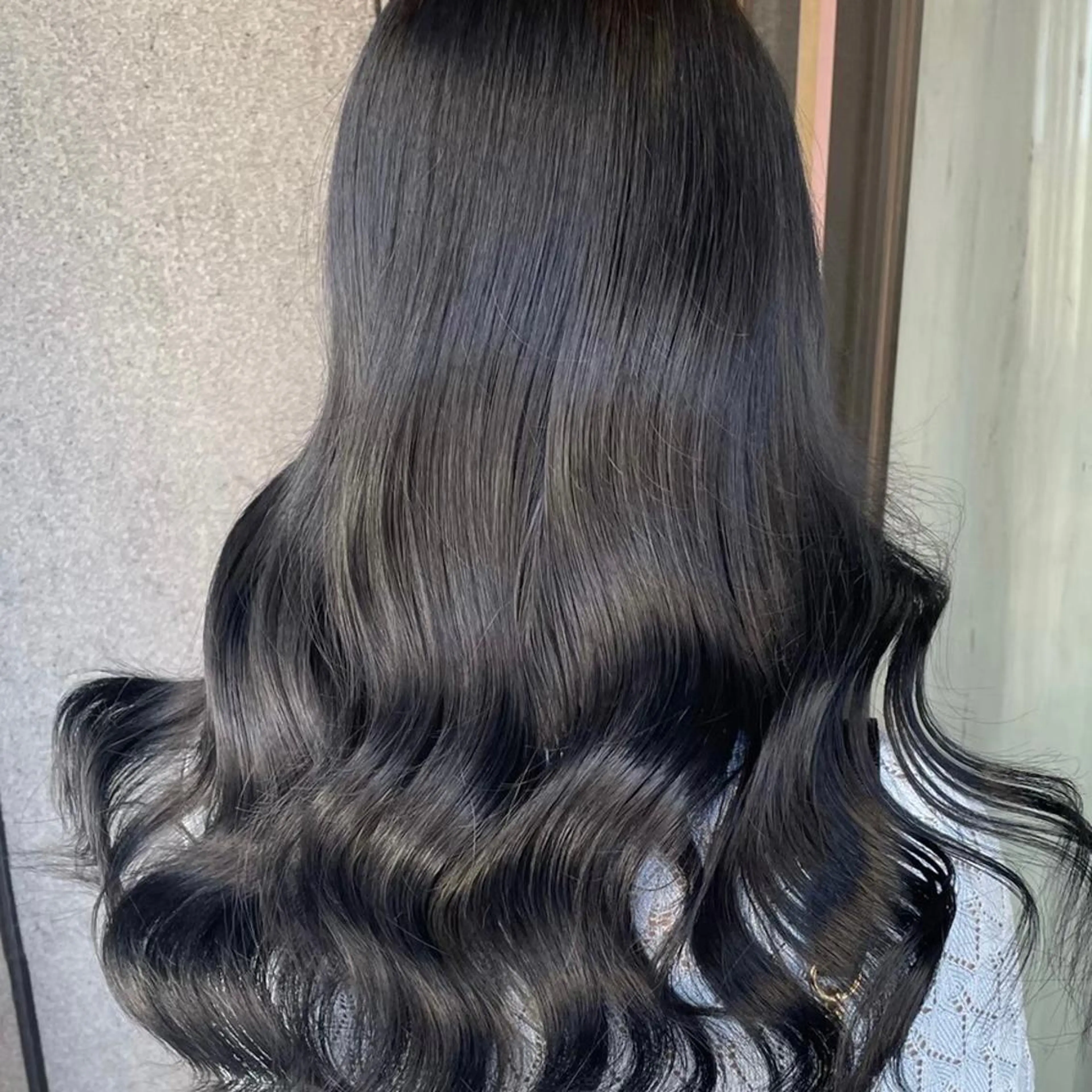 ロング カラー MOMO艶髪 🩵モテカラーのヘアスタイル