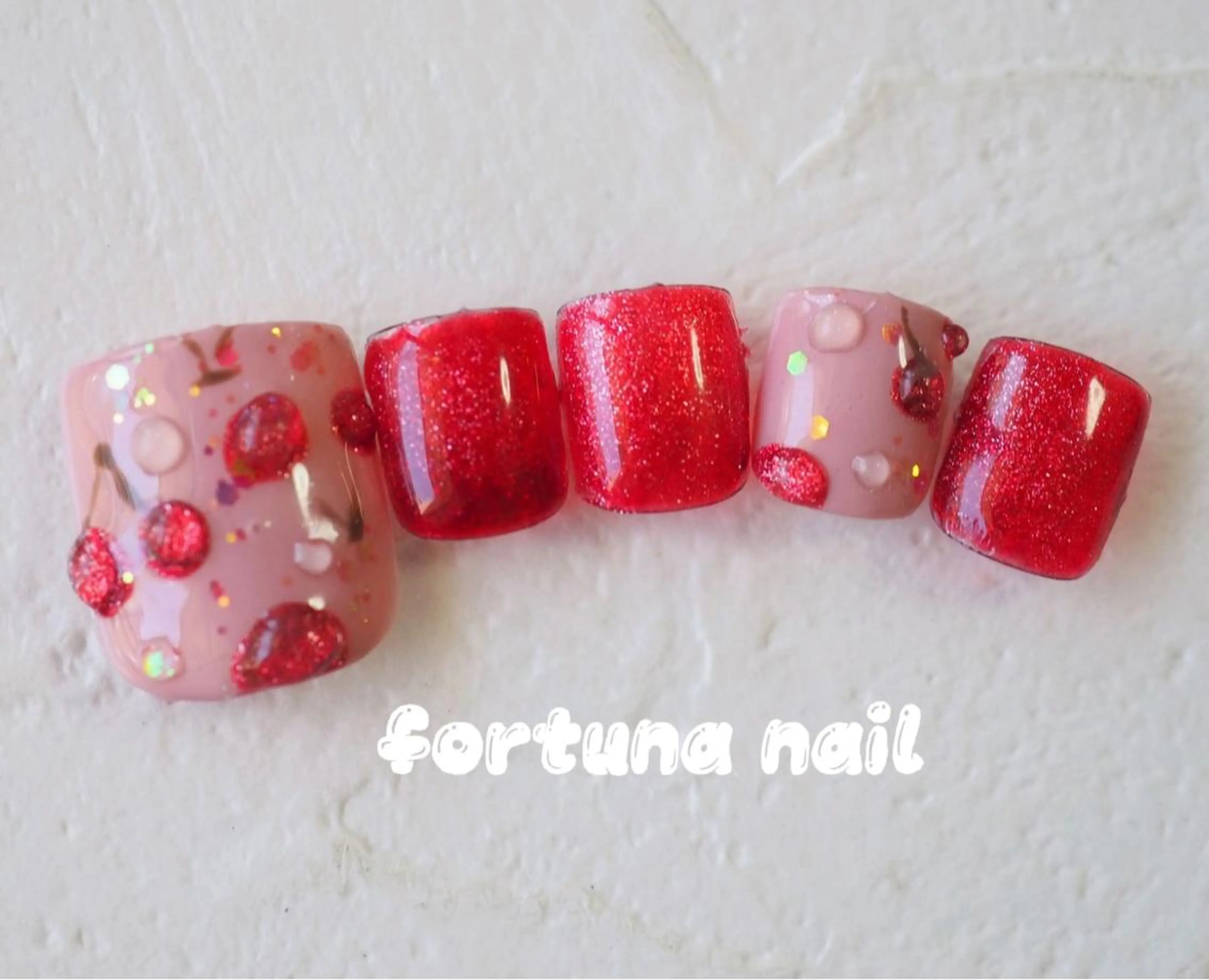 ネイル フットネイル Nail •Head スパFortunaのネイルデザイン