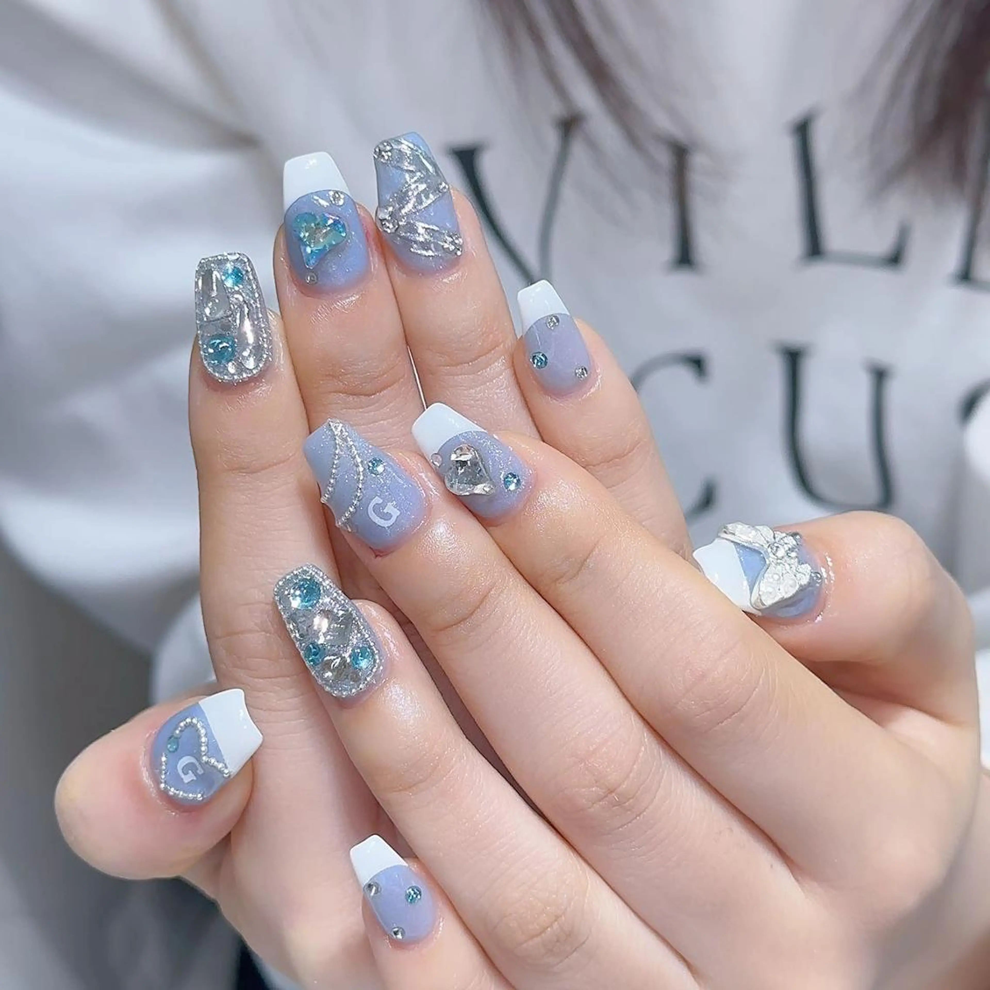 ネイル ハンドネイル Queens ひなのネイルデザイン