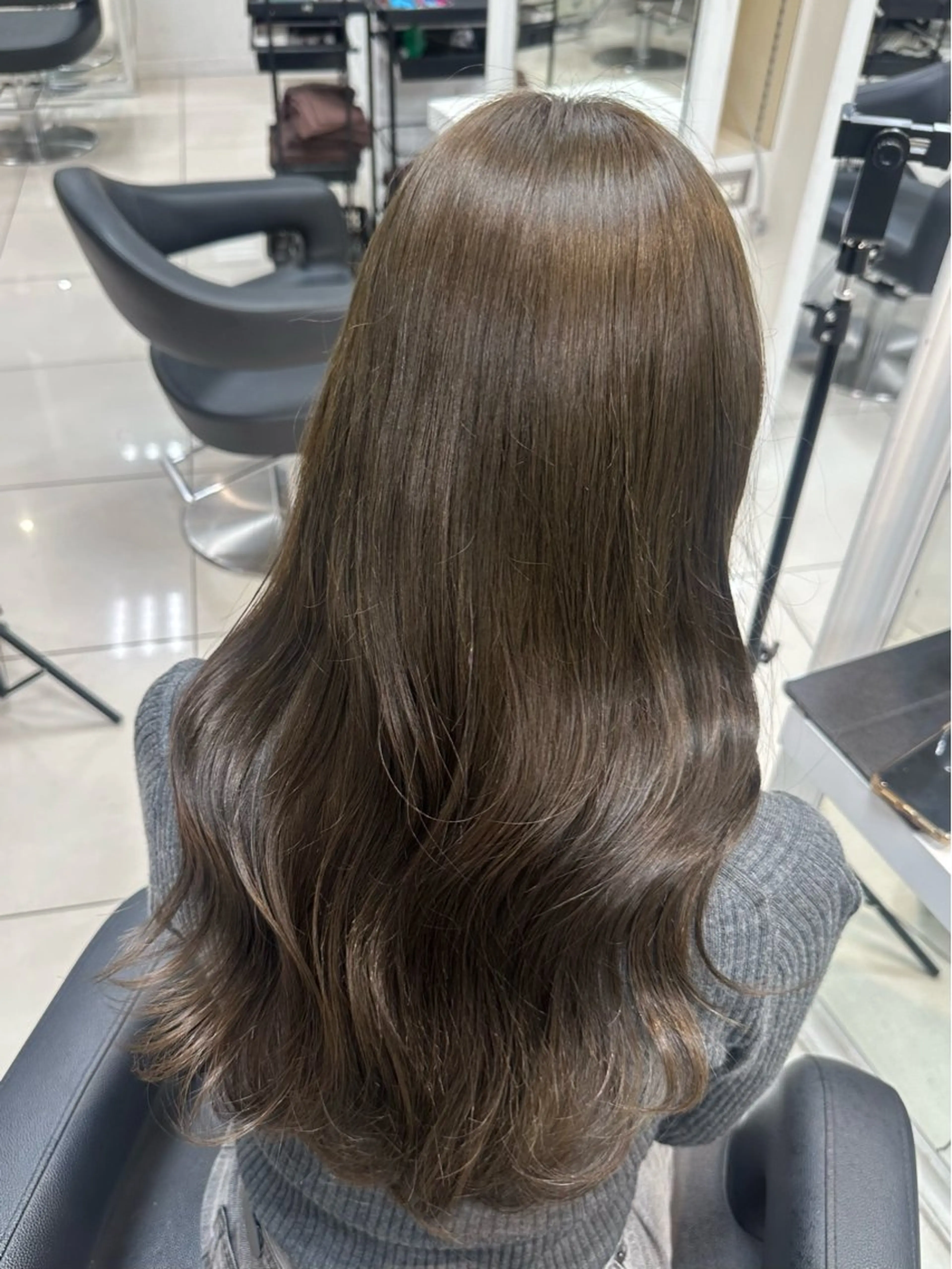 カラー ベージュカラー 透明感カラー オリーブベージュ 🎀TEN🎀 オリーブベージュのヘアスタイル