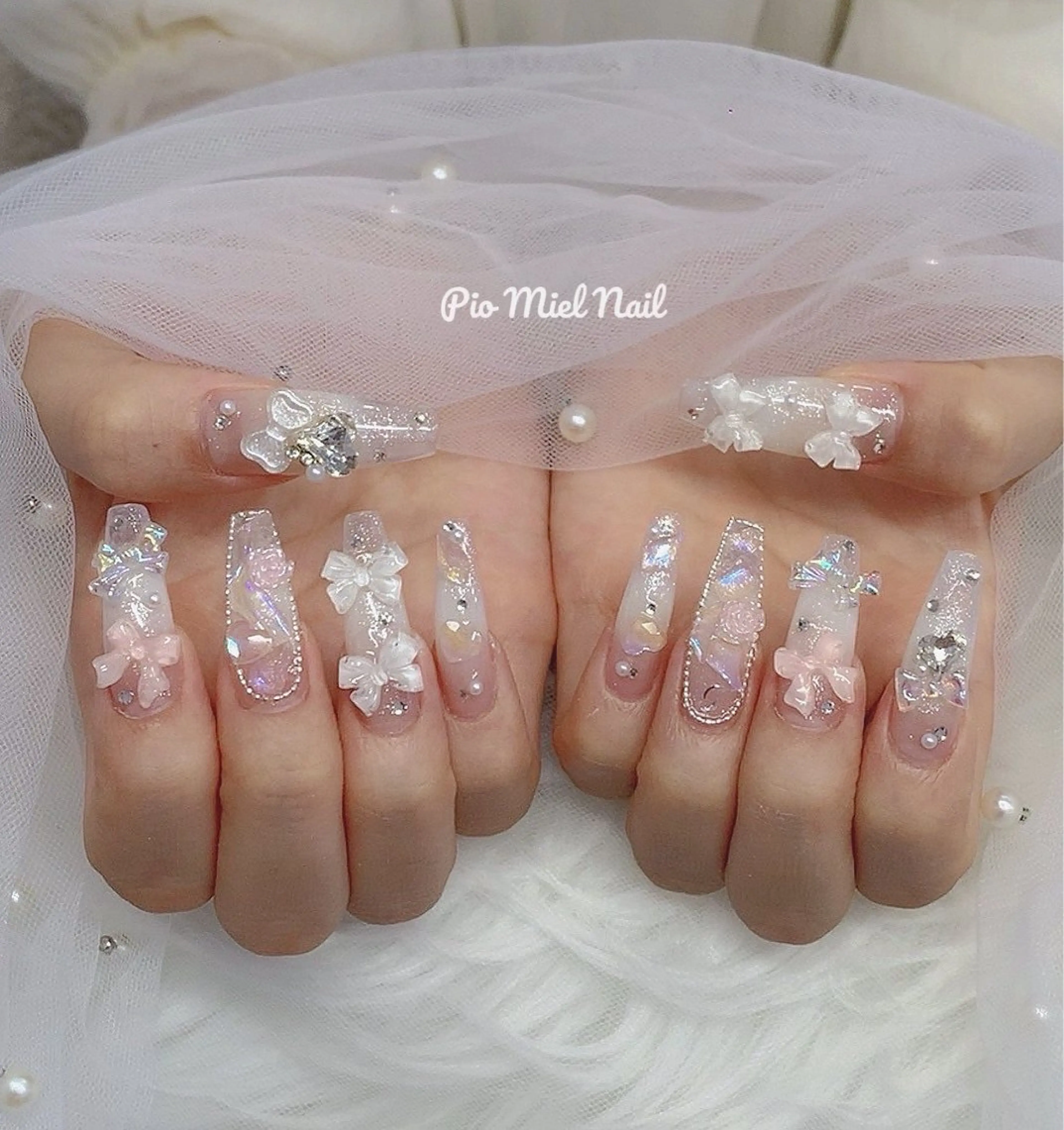 セミロング 韓国風ヘア ハンドネイル HANA 長さだしのネイルデザイン