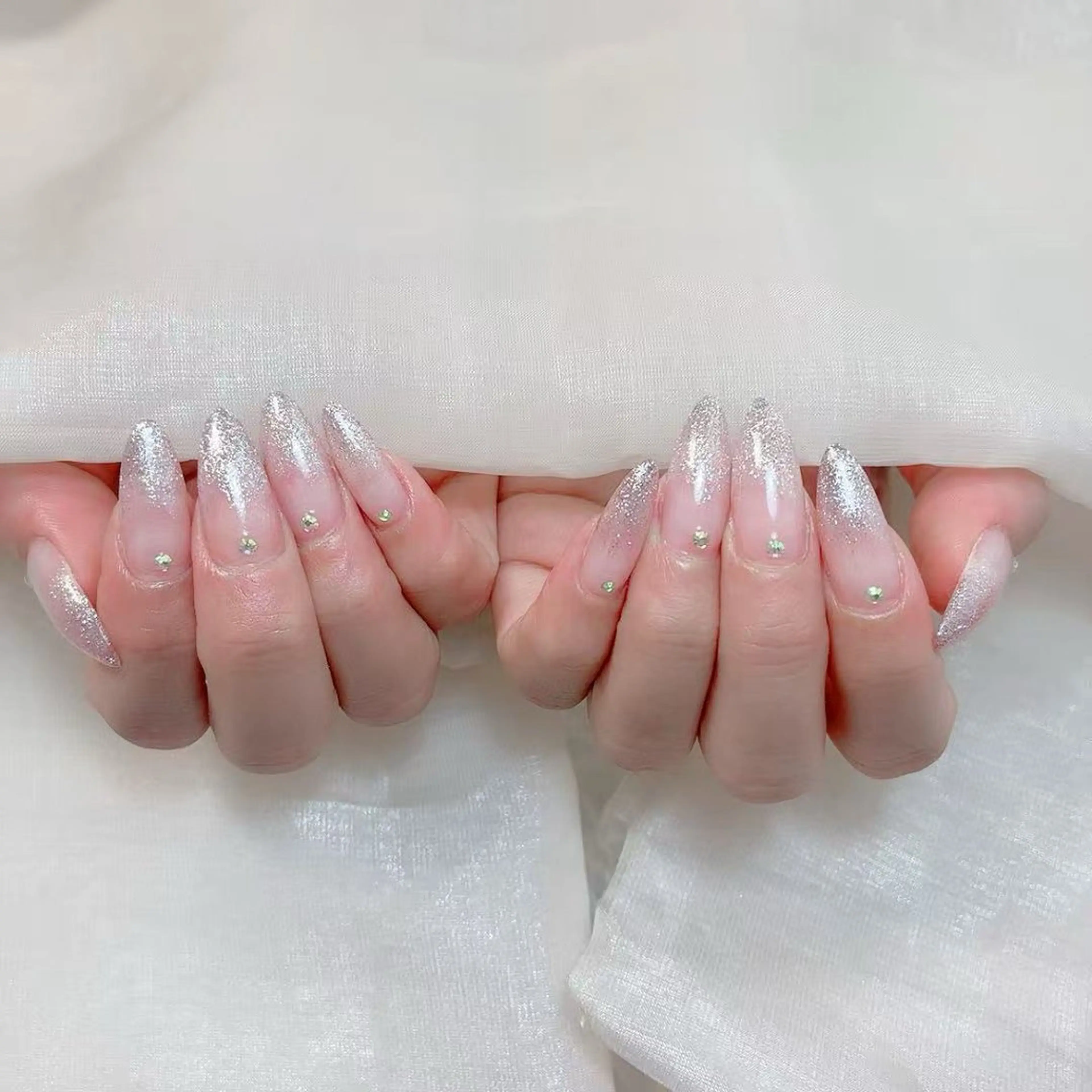 ネイル アニマル柄 チークネイル 成人式 フラッシュネイル フットネイル ハンドネイル B·U Nail大宮 長さだし専門店のネイルデザイン