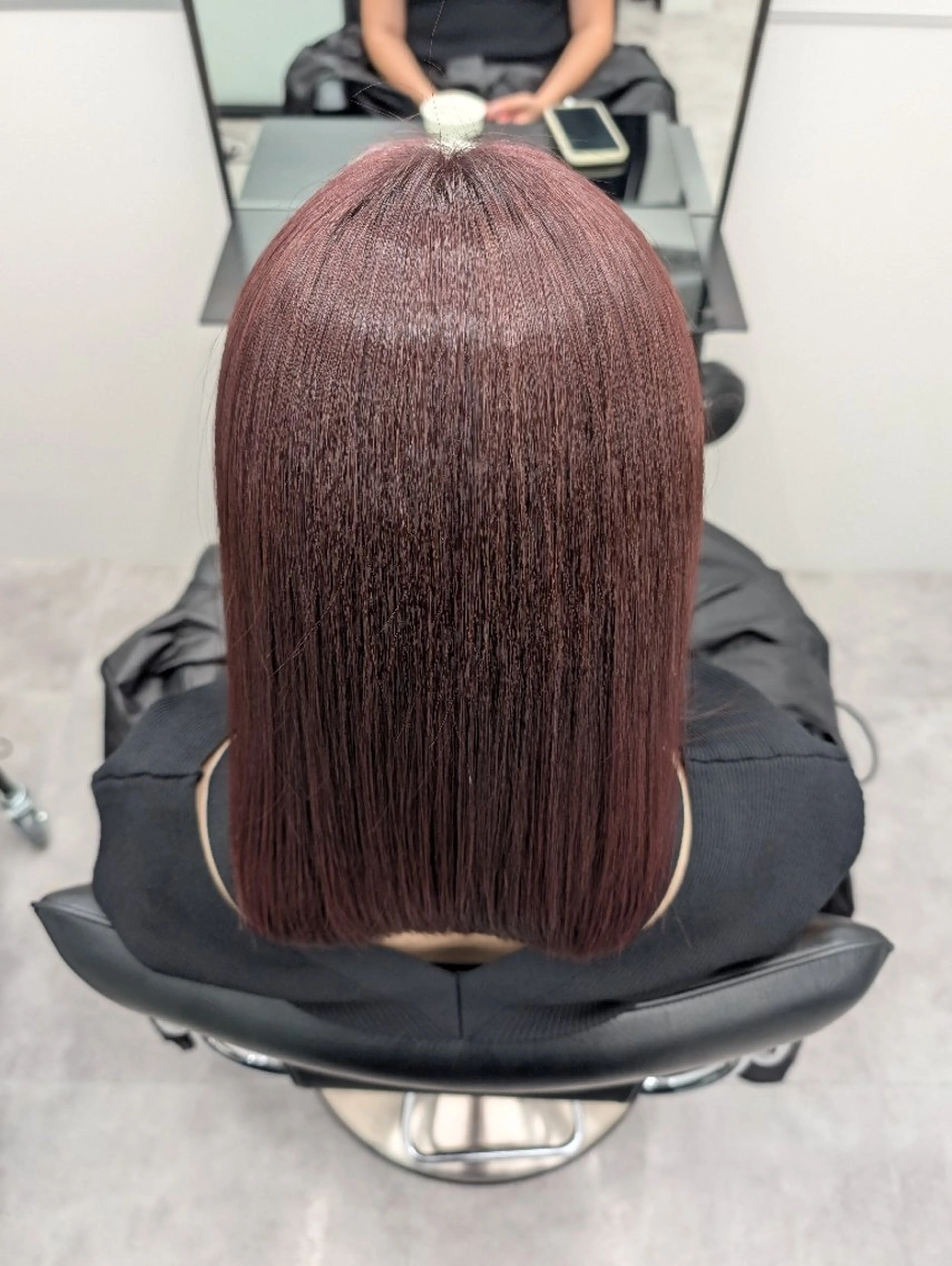 ミディアム ピンクブラウン カット ヘアカラー トリートメント 艶髪／オリーブ系／ 肌が綺麗に見えるお色のヘアスタイル