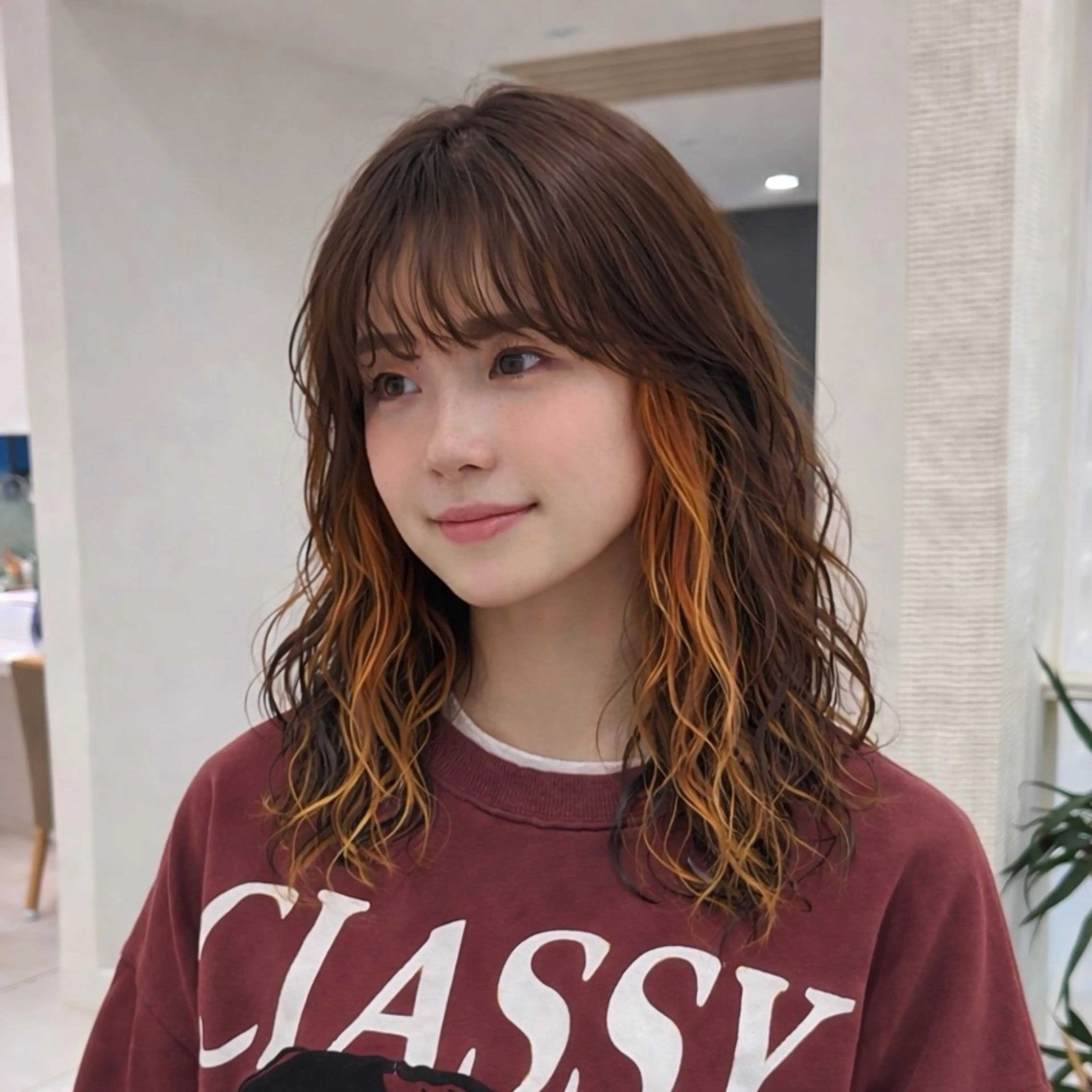 ミディアム カラー パーマ ミディアムパーマ ベージュカラー ブリーチ イヤリングカラー オレンジ カット ヘアカラー トリートメント 暖色カラー/パラッと Bob/モエのヘアスタイル