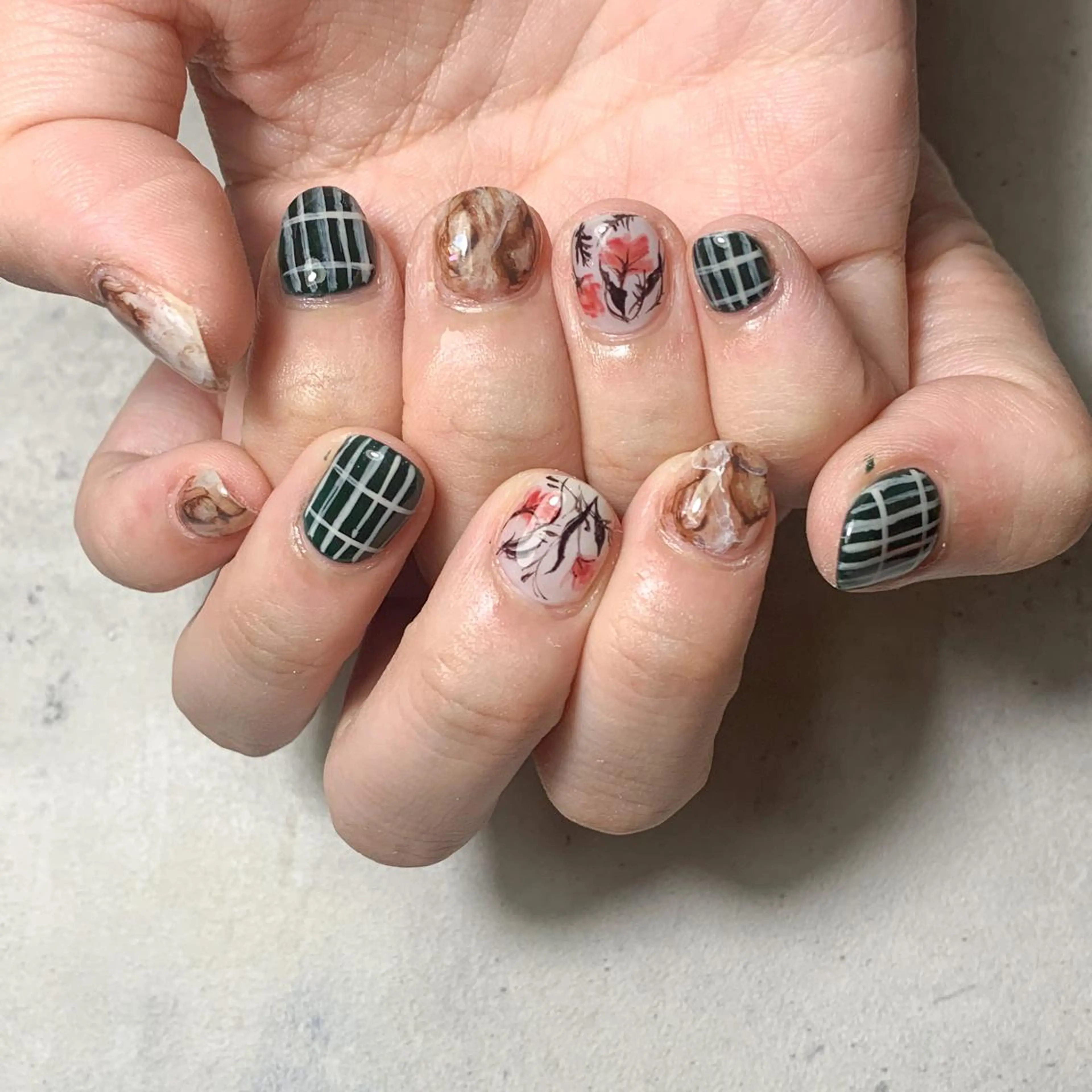 ネイル ハンドネイル FIORITURA aiのネイルデザイン