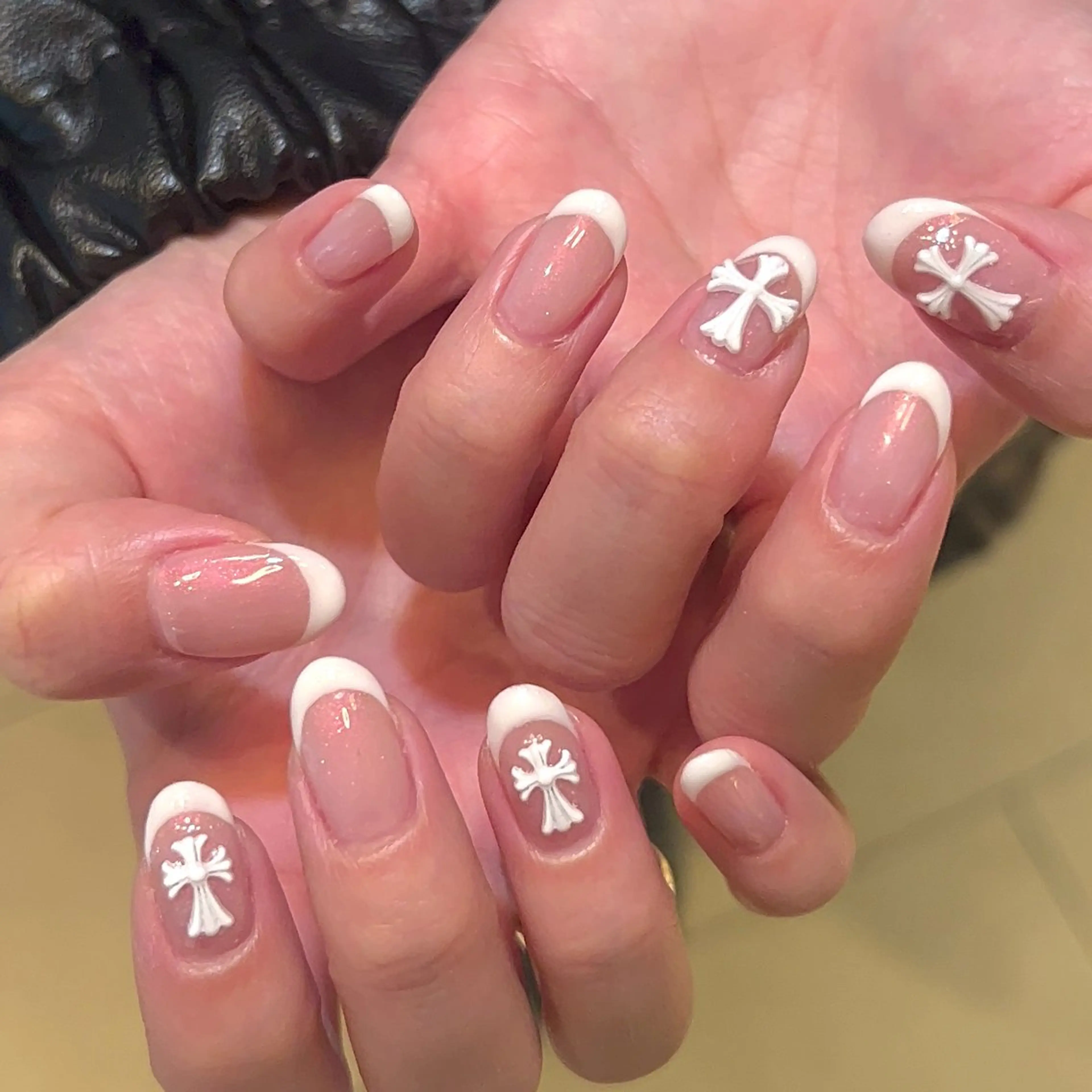 ネイル ホワイト ハンドネイル misaki🎀 coffret.のネイルデザイン