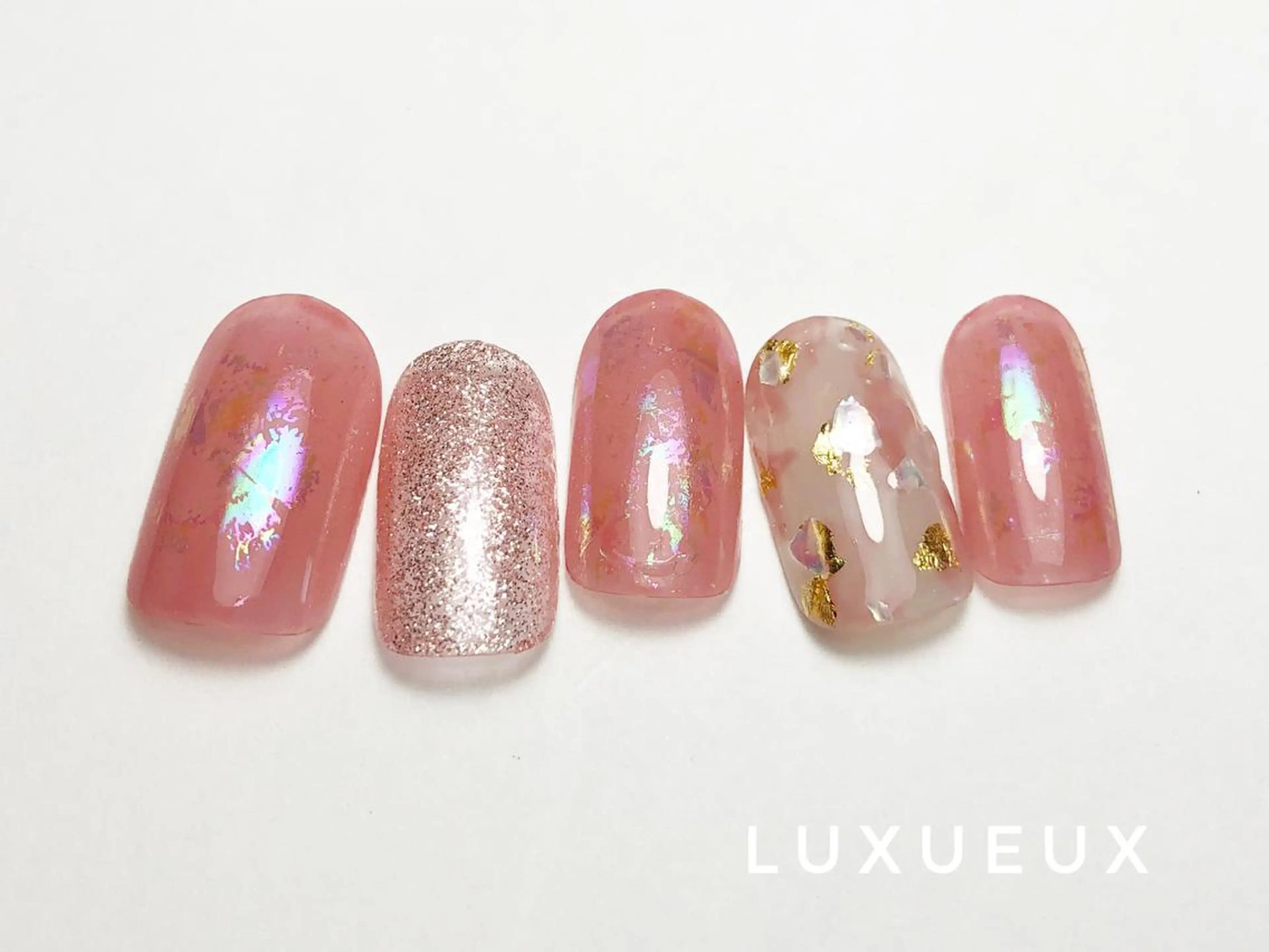 ネイル LUXUEUX春日店 (ルクソー)のネイルデザイン