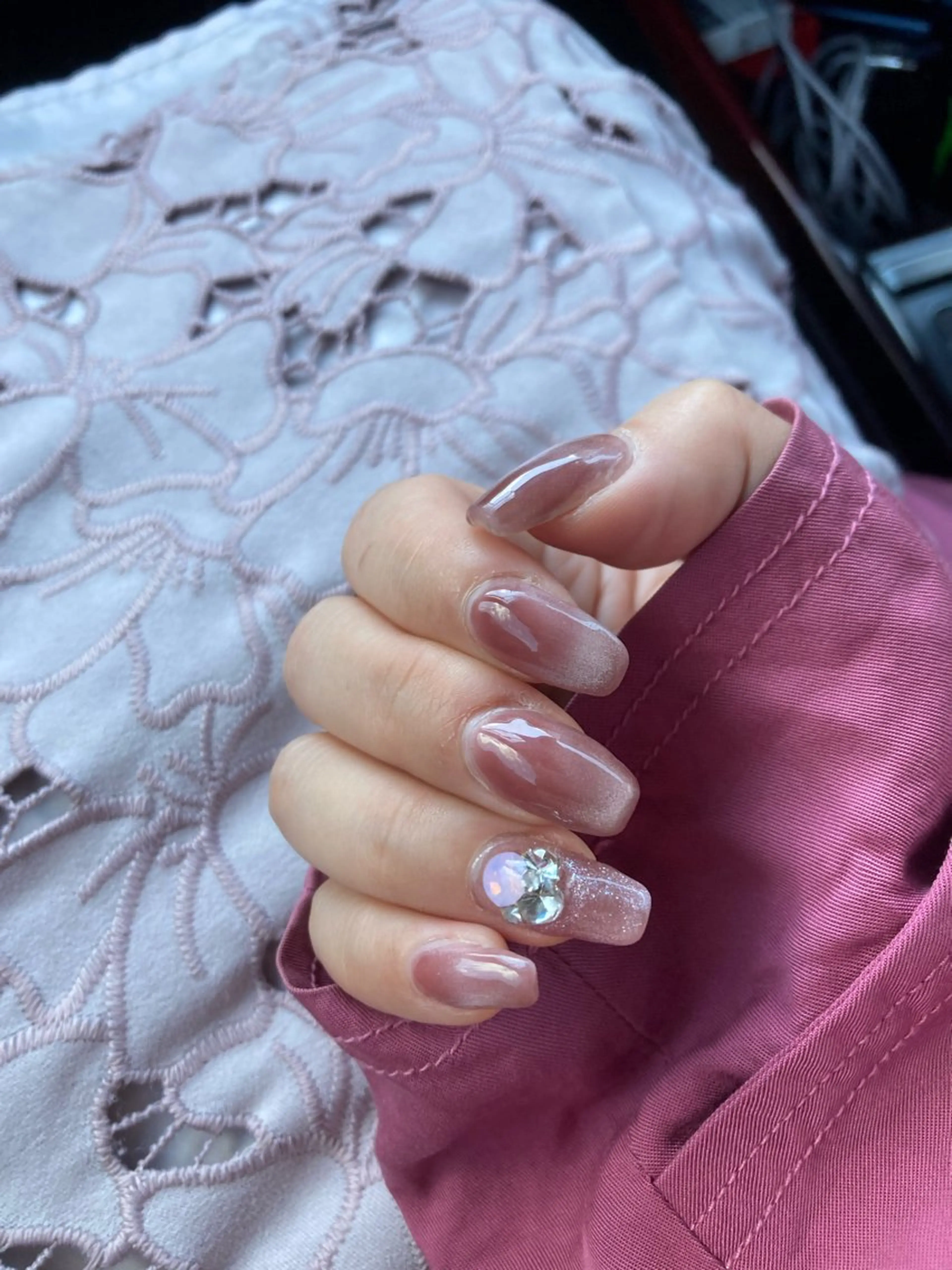 セミロング ハンドネイル RISA nail gleeのネイルデザイン