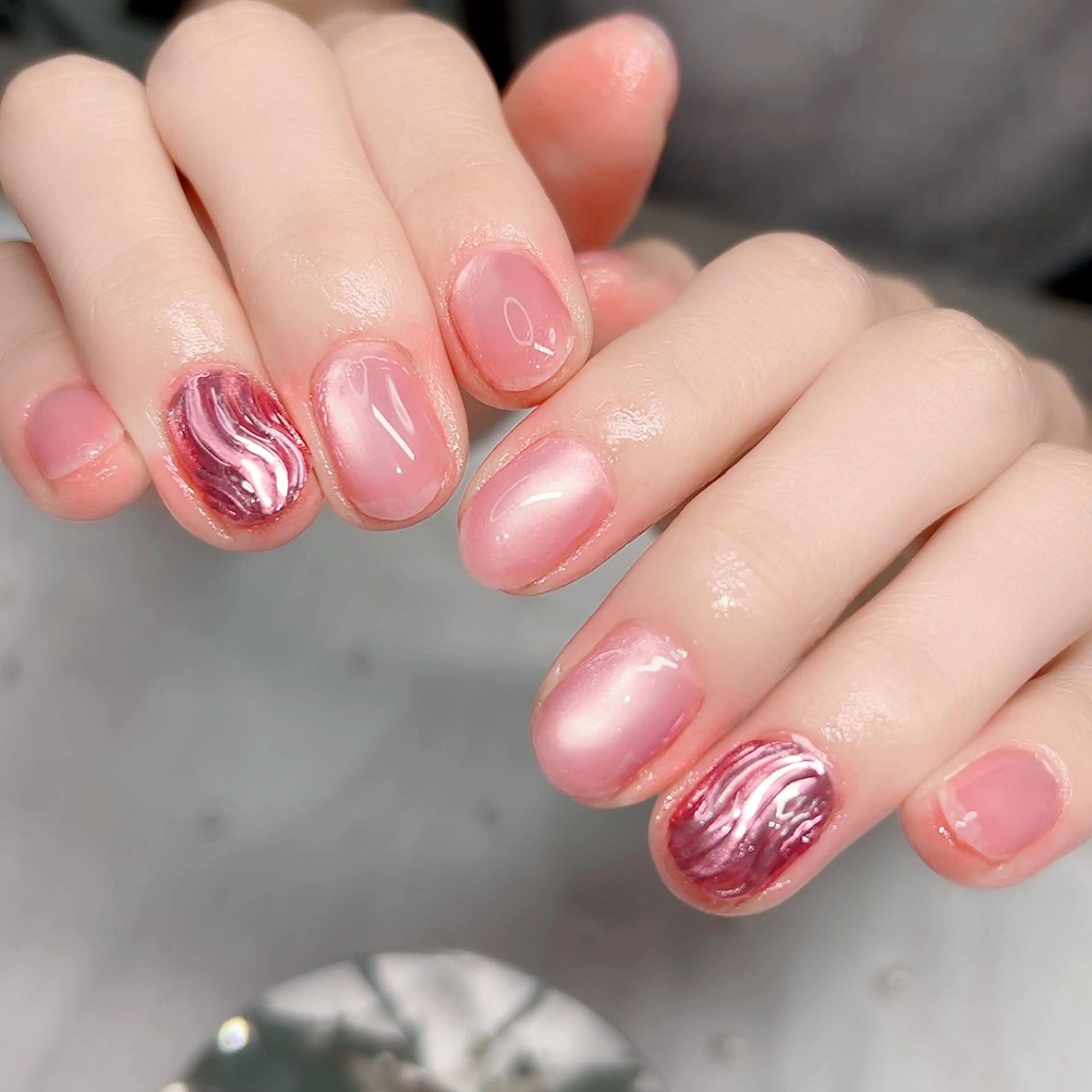 ネイル アートネイル キラキラネイル マグネットネイル ミラーネイル 持ち込み ハンドネイル Cute Tips nailのネイルデザイン