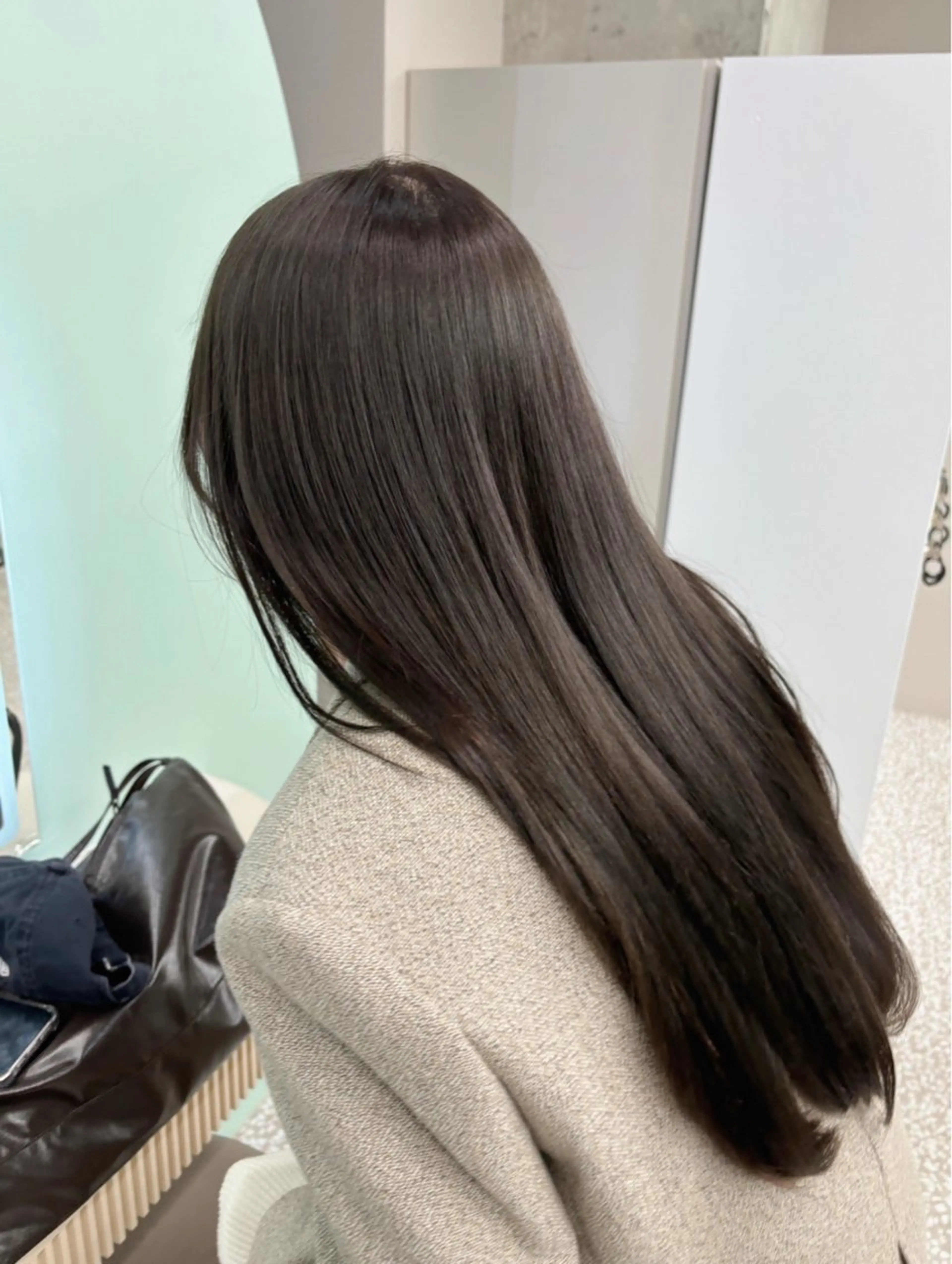 ロング カット 縮毛矯正 nanami IROW大名のヘアスタイル