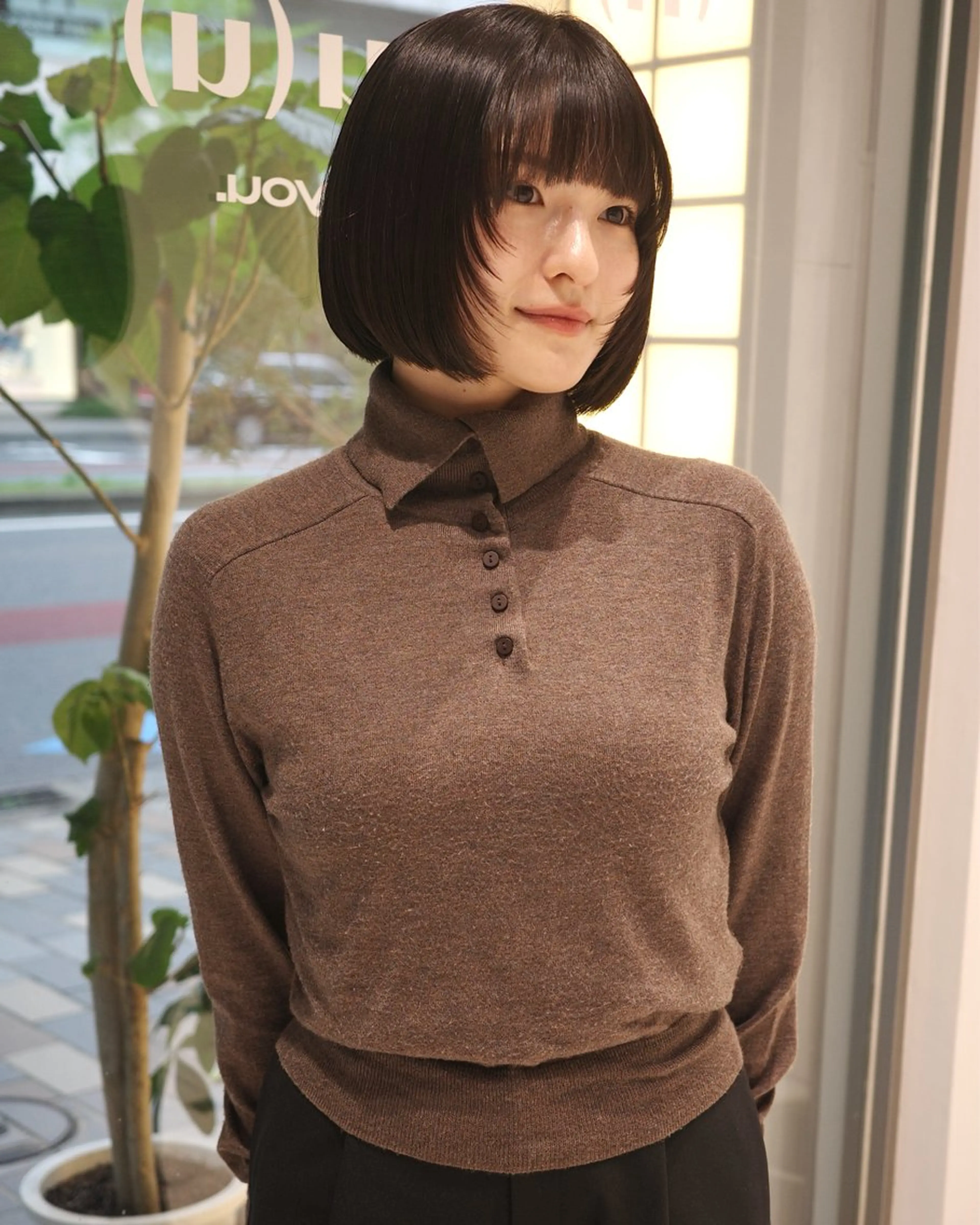 ショート ボブレイヤー ボブ 顔まわりレイヤー 顔周りカット レイヤーカット (h)wim ウィムのヘアスタイル