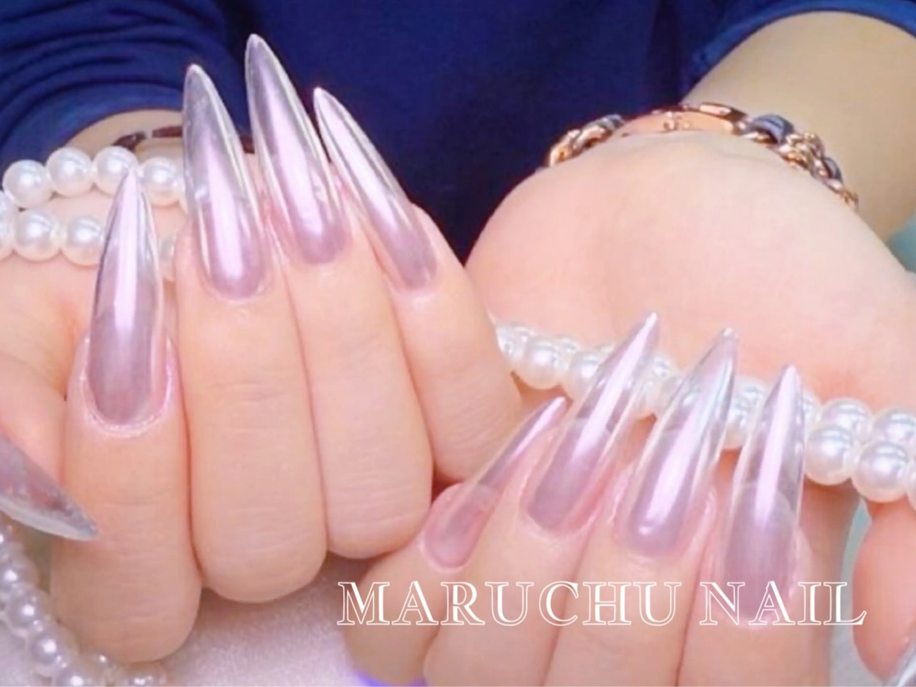 ネイル オーロラネイル ミラーネイル ハンドネイル 🦋✨ MARIKO✨🦋のネイルデザイン
