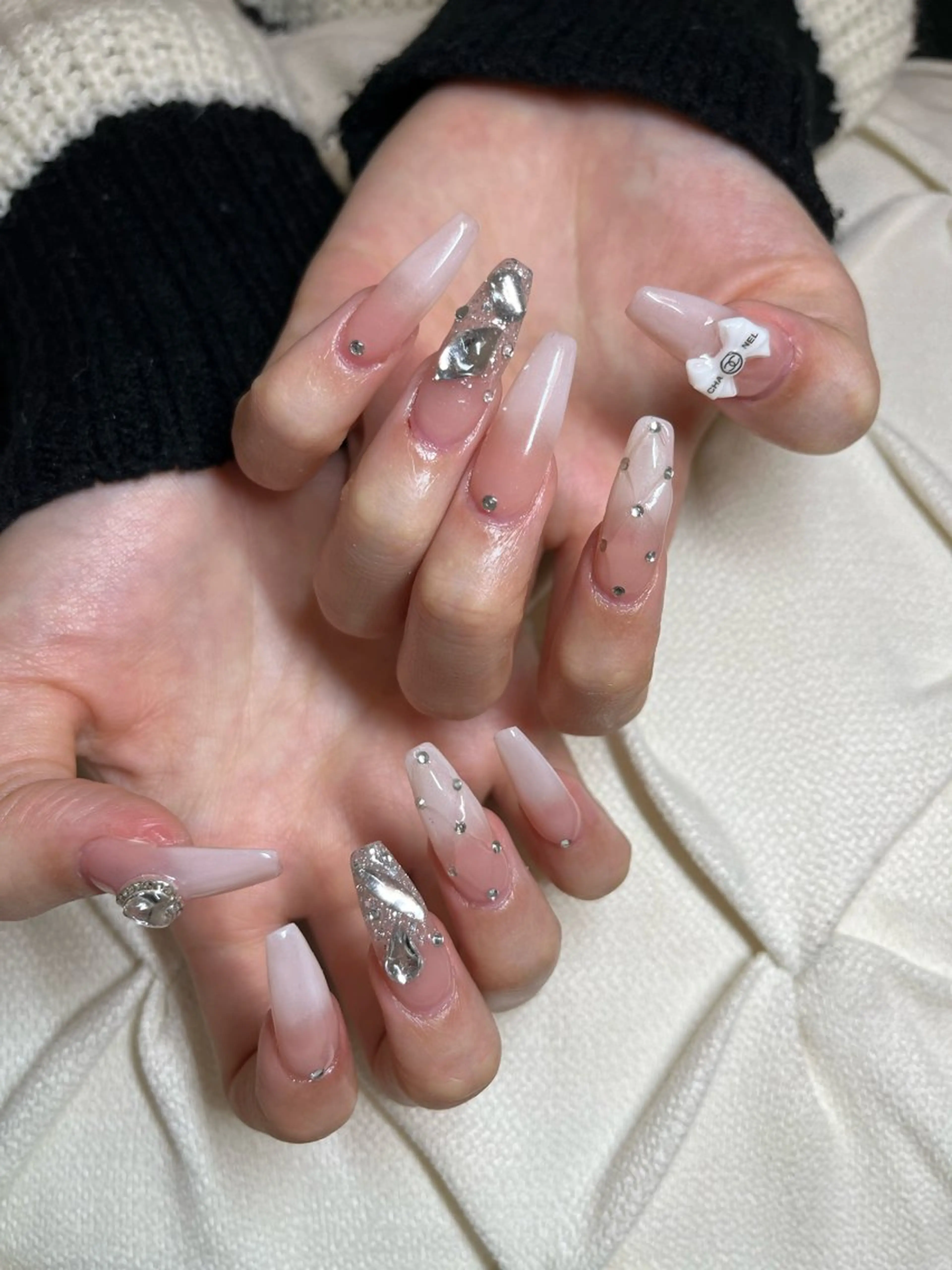 ネイル ハンドネイル nail.salon .Reversalのネイルデザイン
