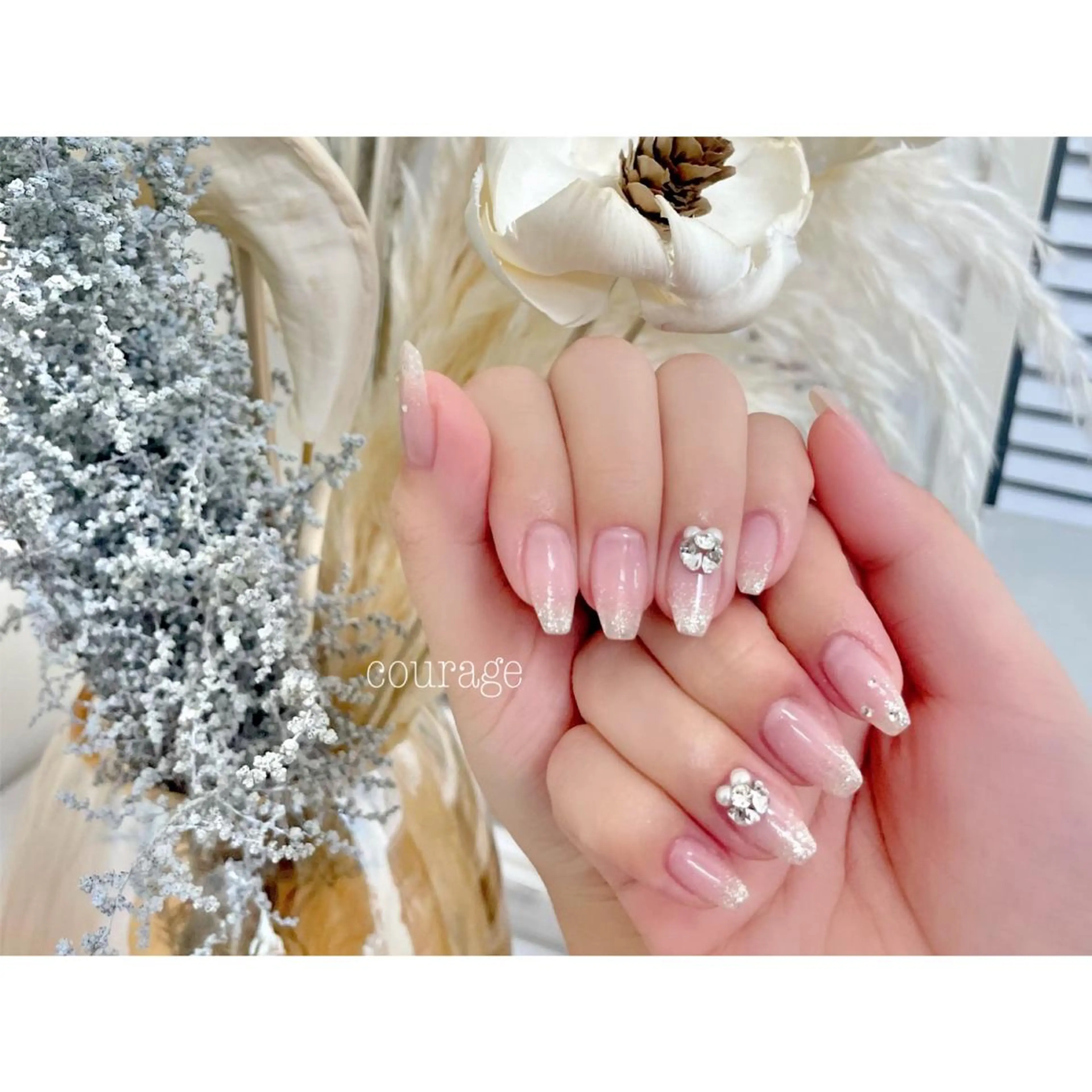 ネイル ラメ(グリッター) ワンカラーネイル ハンドネイル ネイルサロンcourage所属・ネイルサロン courageのネイルデザイン