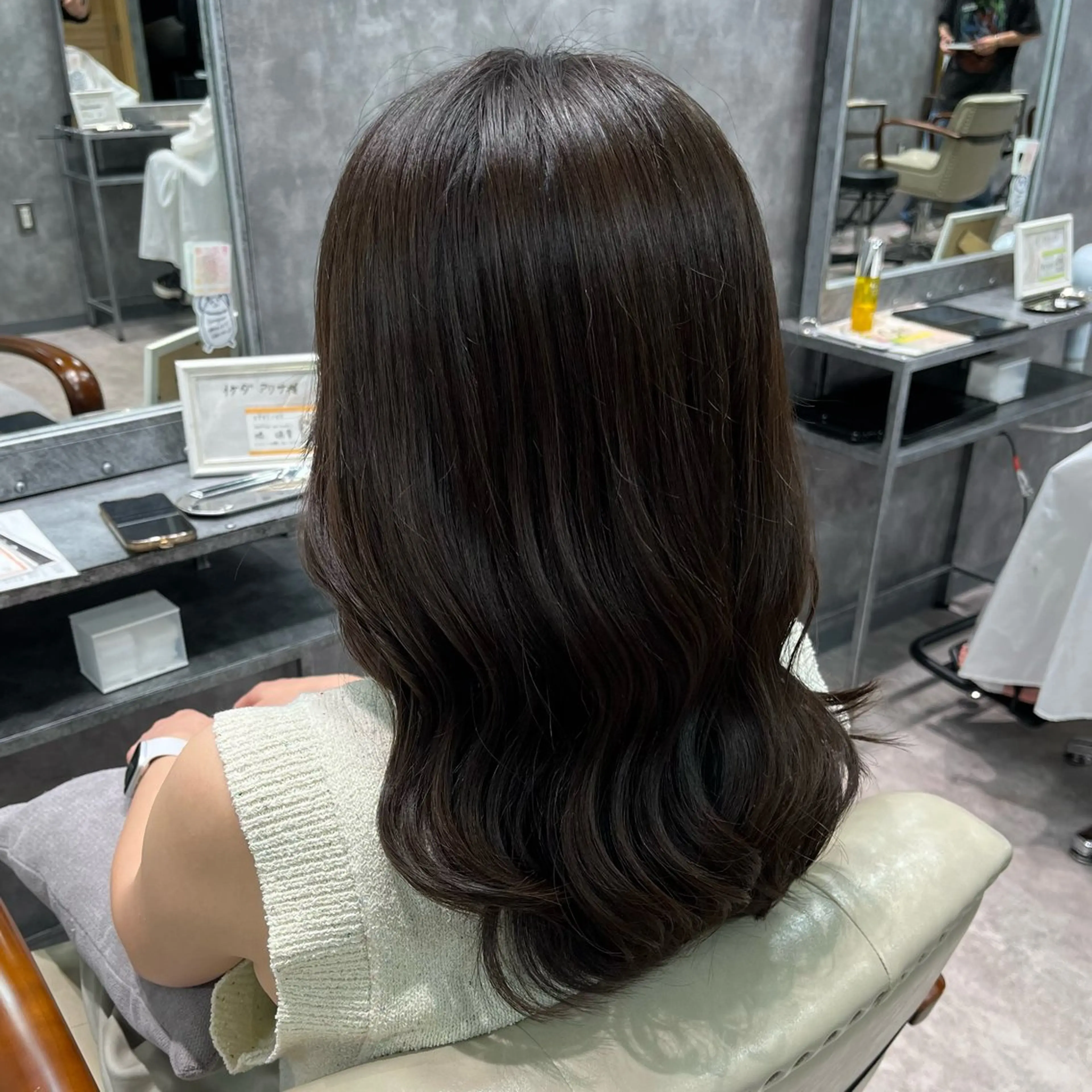 セミロング 勝 瑞貴のヘアスタイル