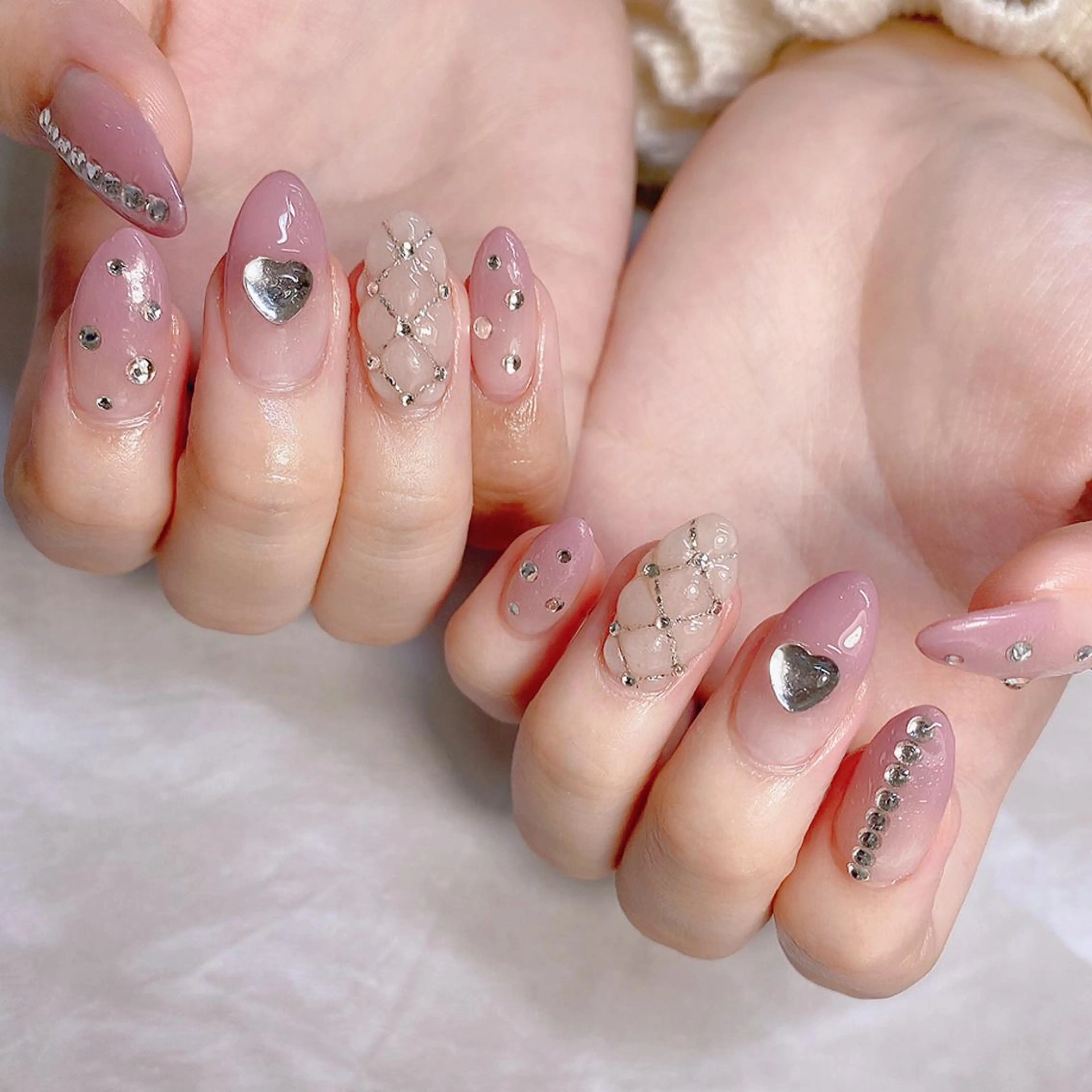 ネイル アートネイル 長さ出し 持ち込み スカルプネイル ハンドネイル RiLion💗 Risa🦋💜のネイルデザイン