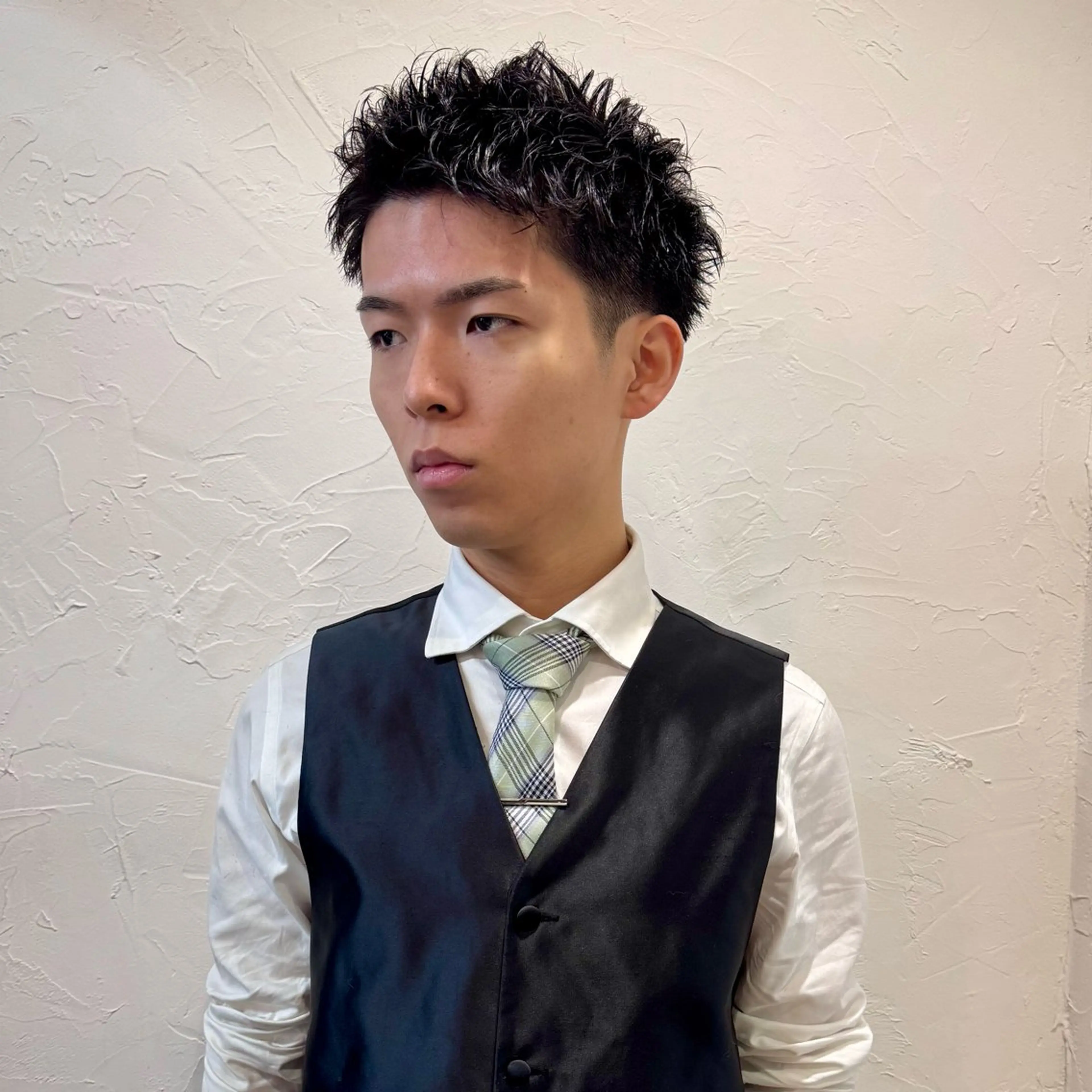 ショート パーマ メンズ アップバング メンズ就活ヘア メンズパーマ メンズショート スパイキーショート カット パーマ ヘアセット 【池袋/スパイキー ショート】ⓝⓘⓜⓤのヘアスタイル