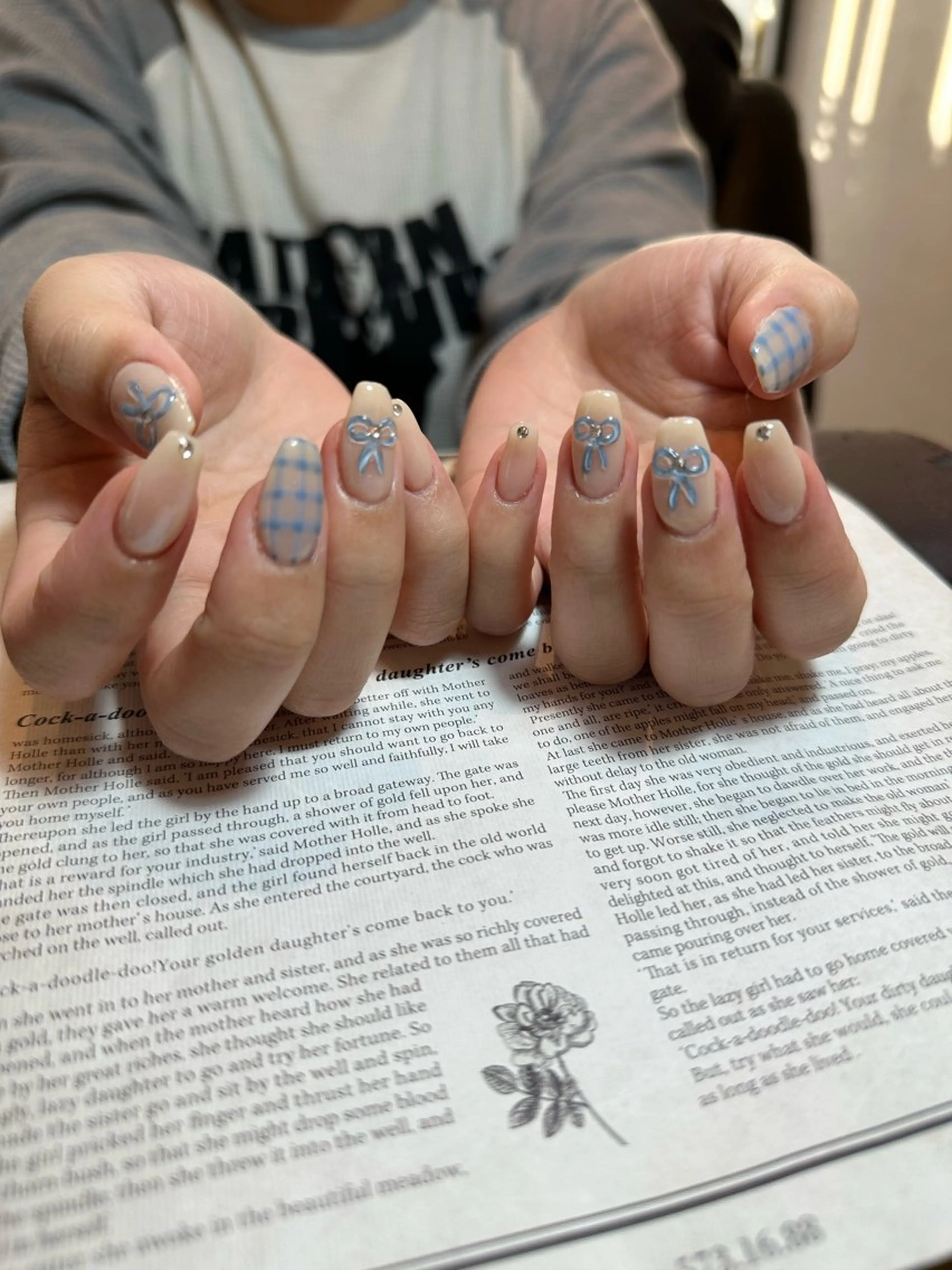 ネイル private nail salon &sumika所属・三輪 絢香のネイルデザイン