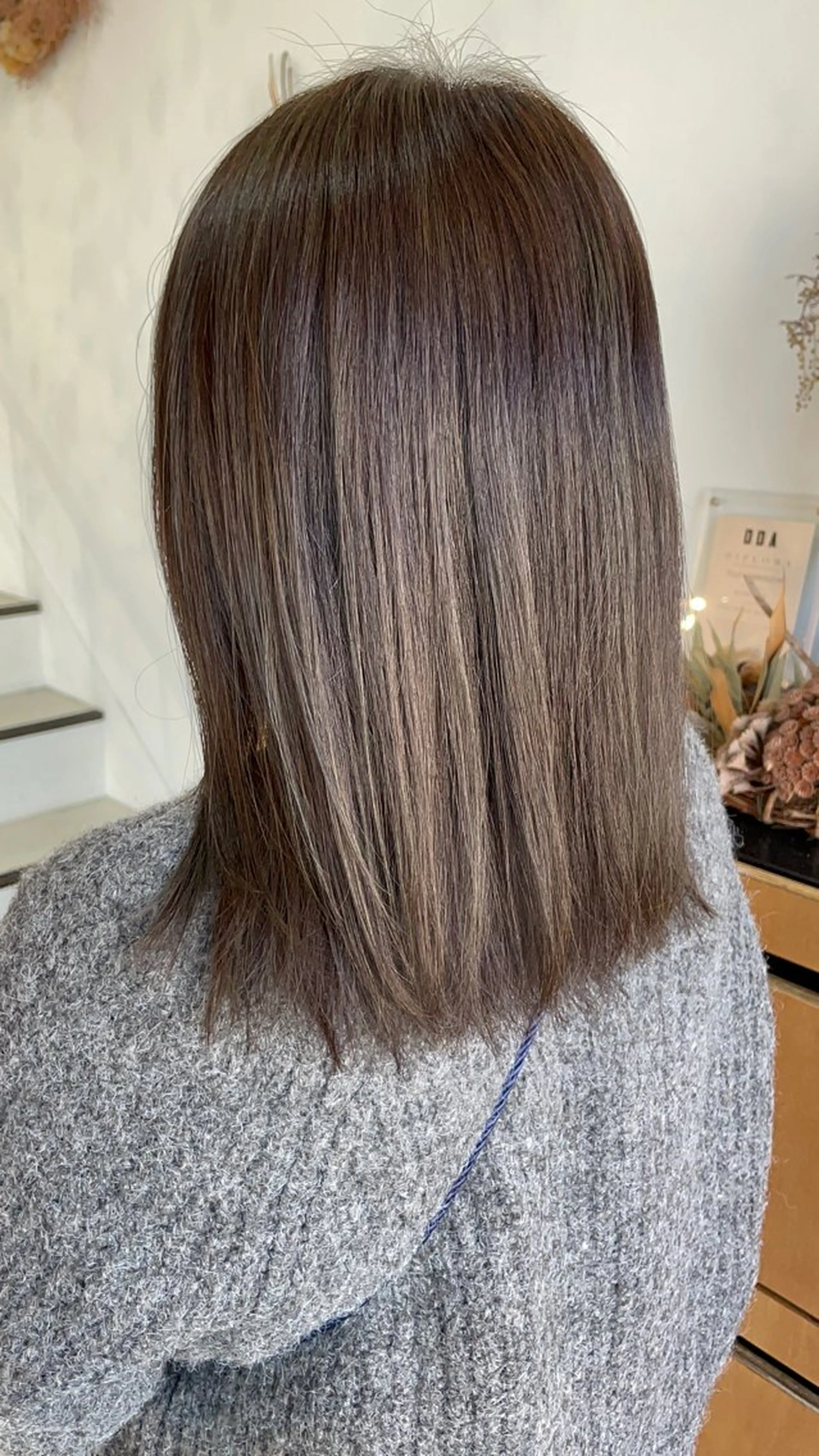 ミディアム カラー ベージュカラー ハイライトカラー ハイライト ヘアカラー noa.所属・🎨カラー専門家🎨 チャーリーのヘアスタイル