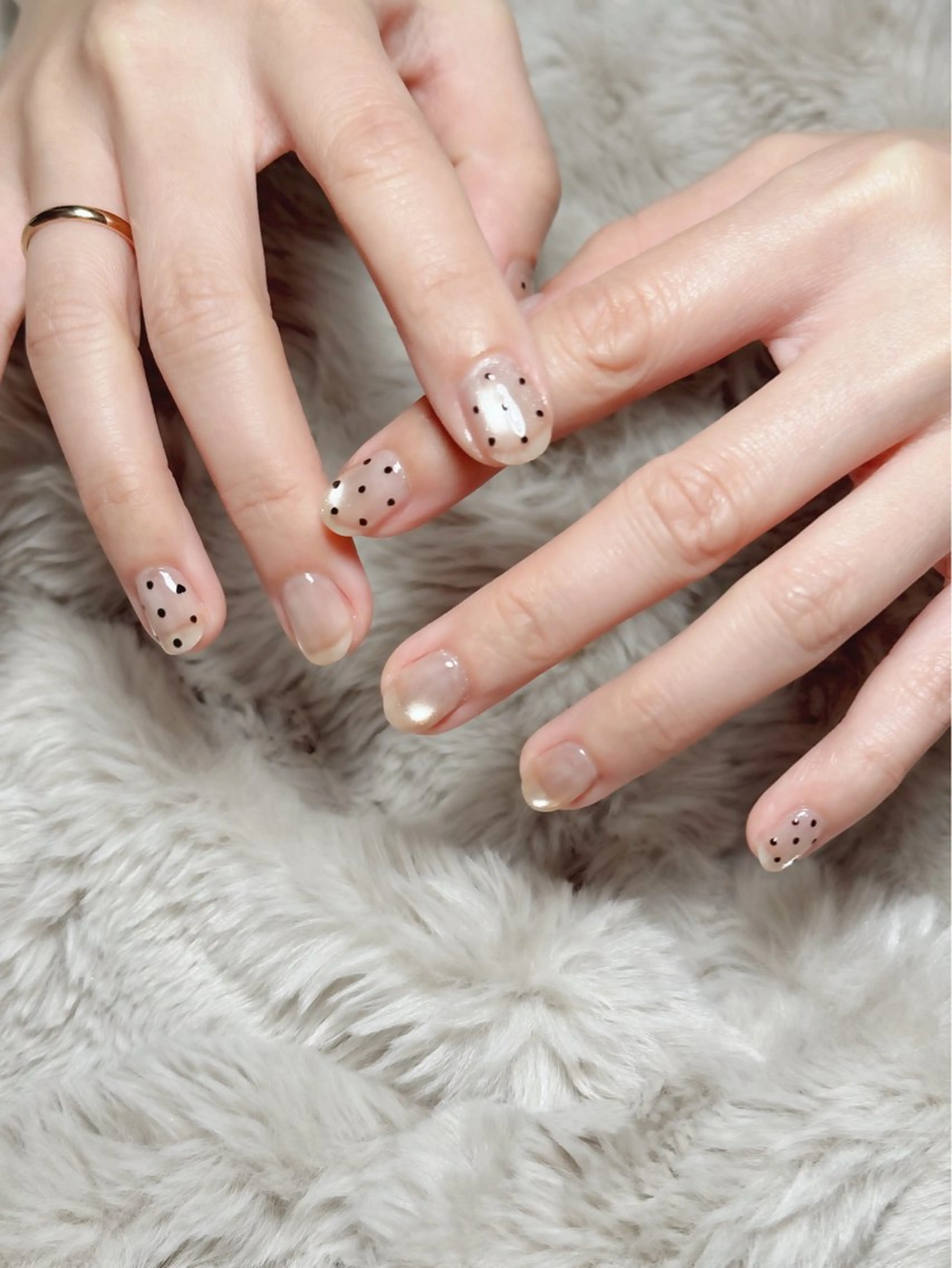 ネイル ハンドネイル Tiny Glowのネイルデザイン