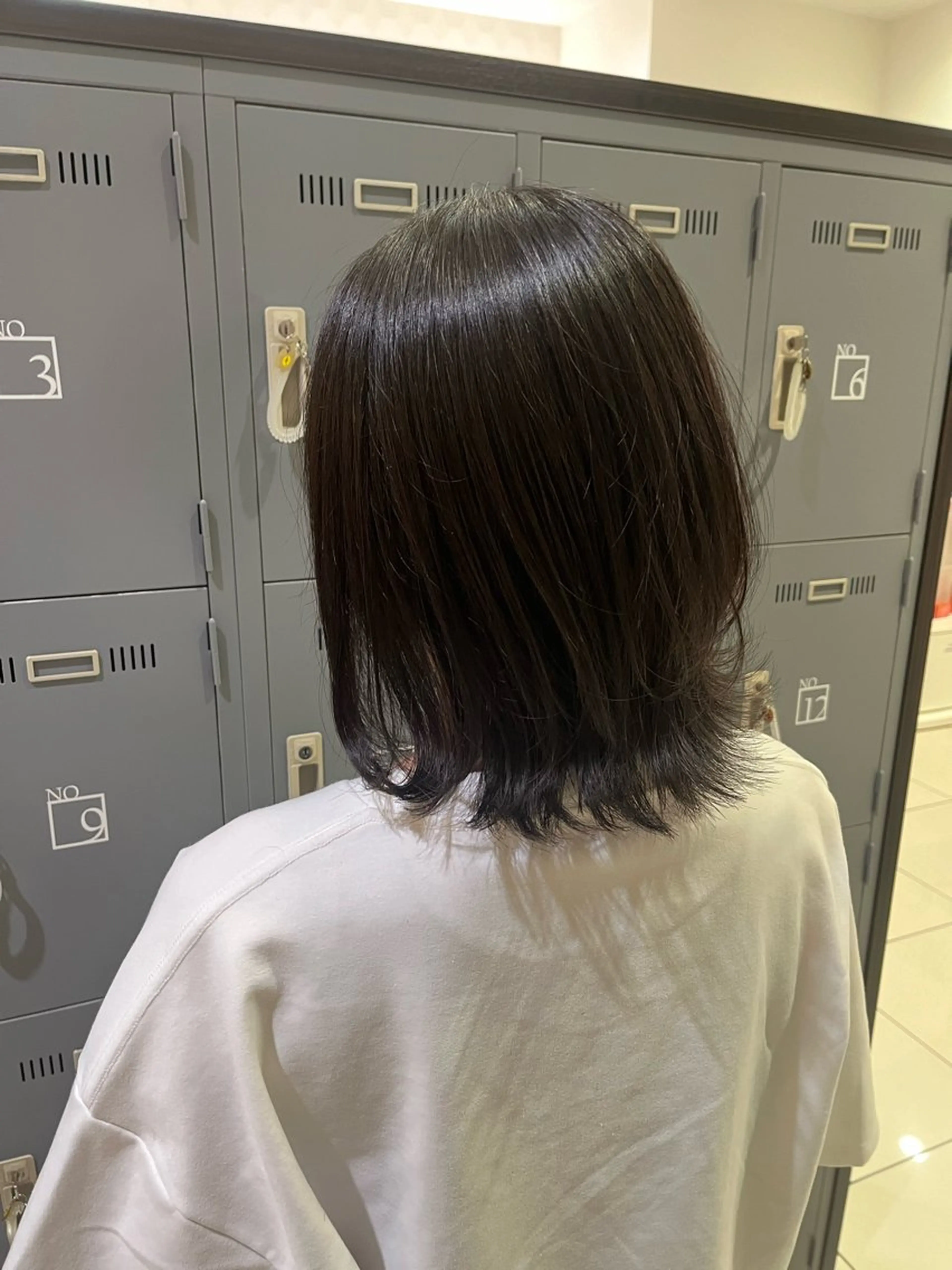 ミディアム 福富 百花のヘアスタイル