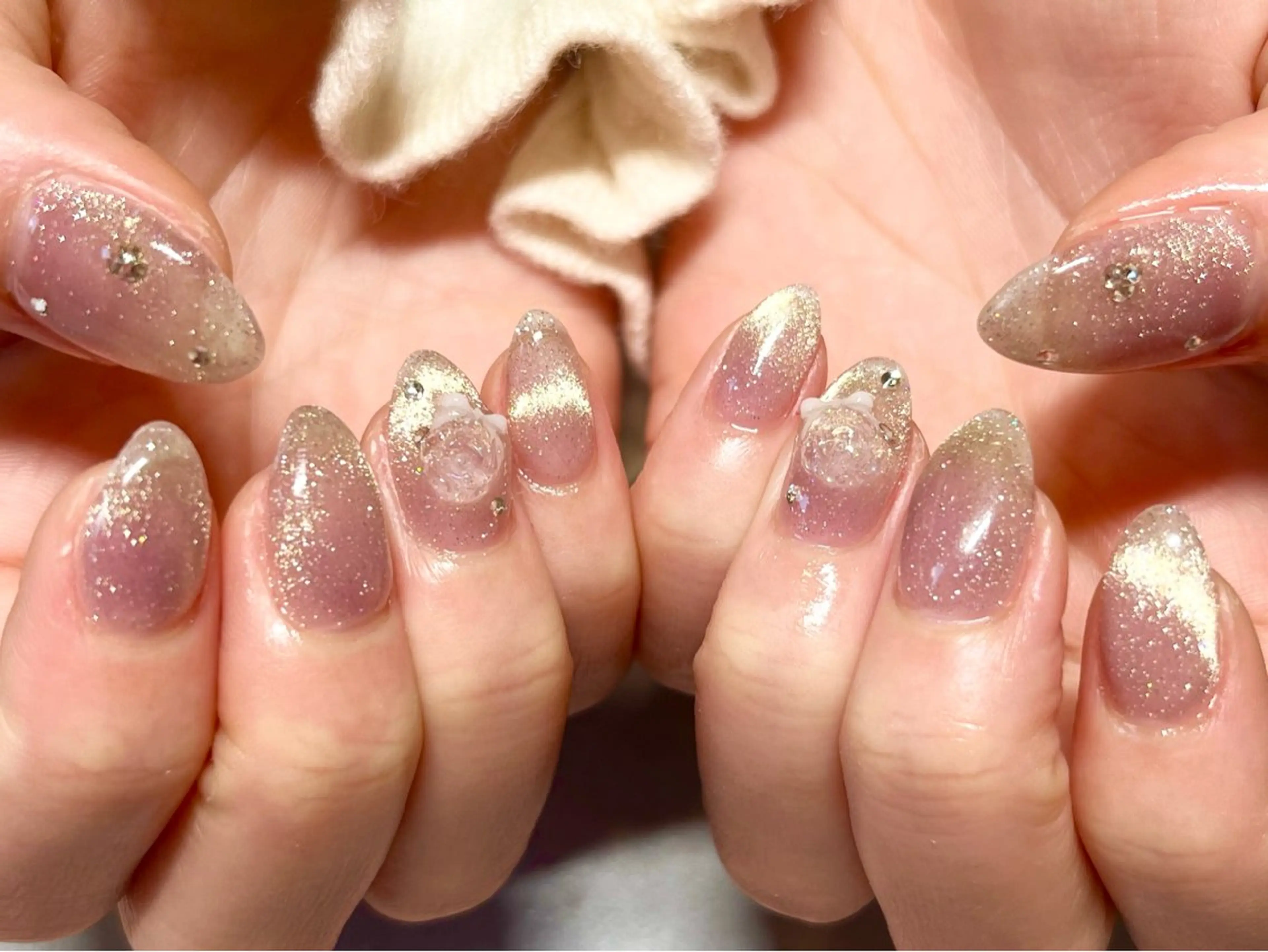 ネイル リボン 🫧ちゅるん/韓国 Ayano𓈒🎀のネイルデザイン