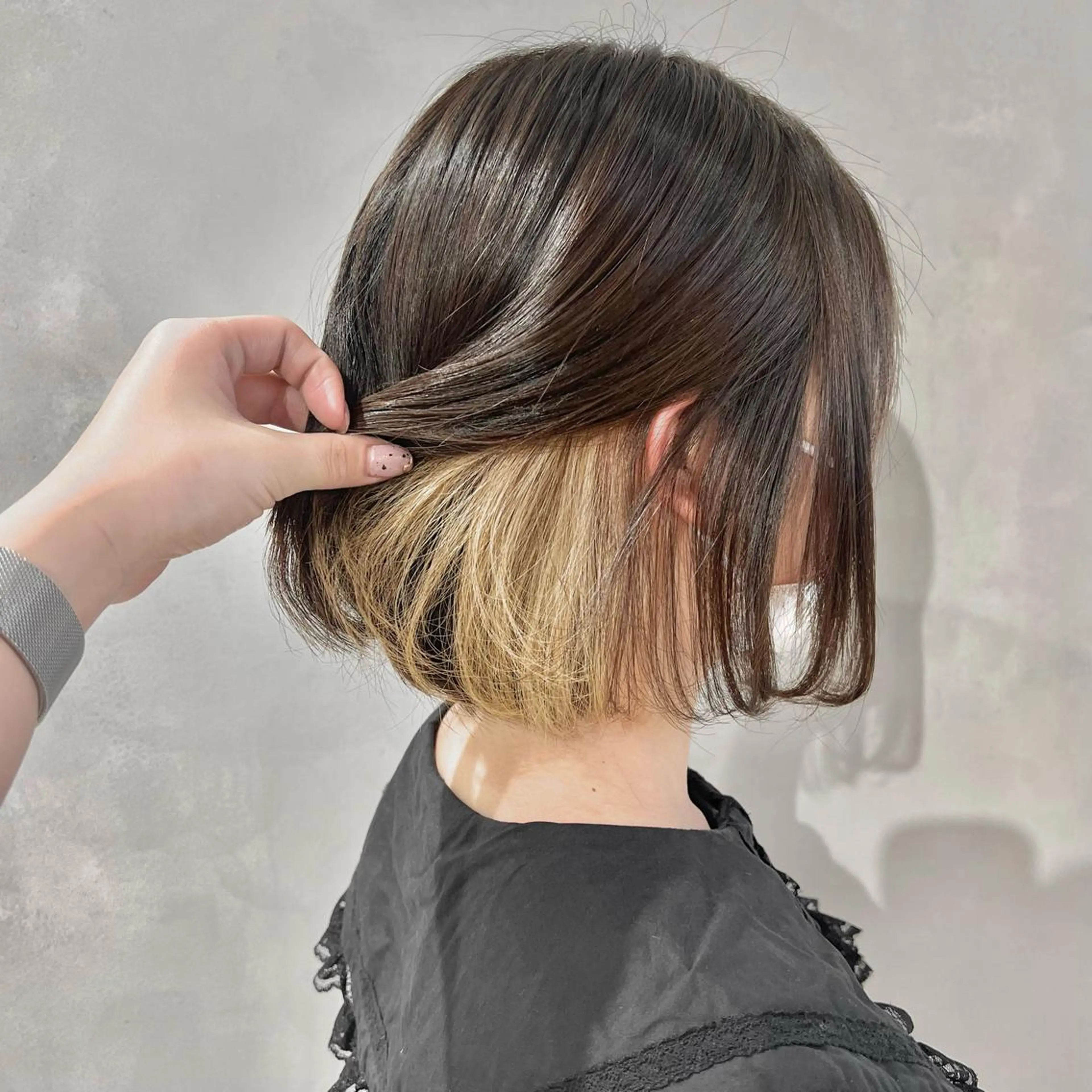 ショート カラー 髪質改善⌇﻿透明感 カラー⌇﻿川上葵のヘアスタイル