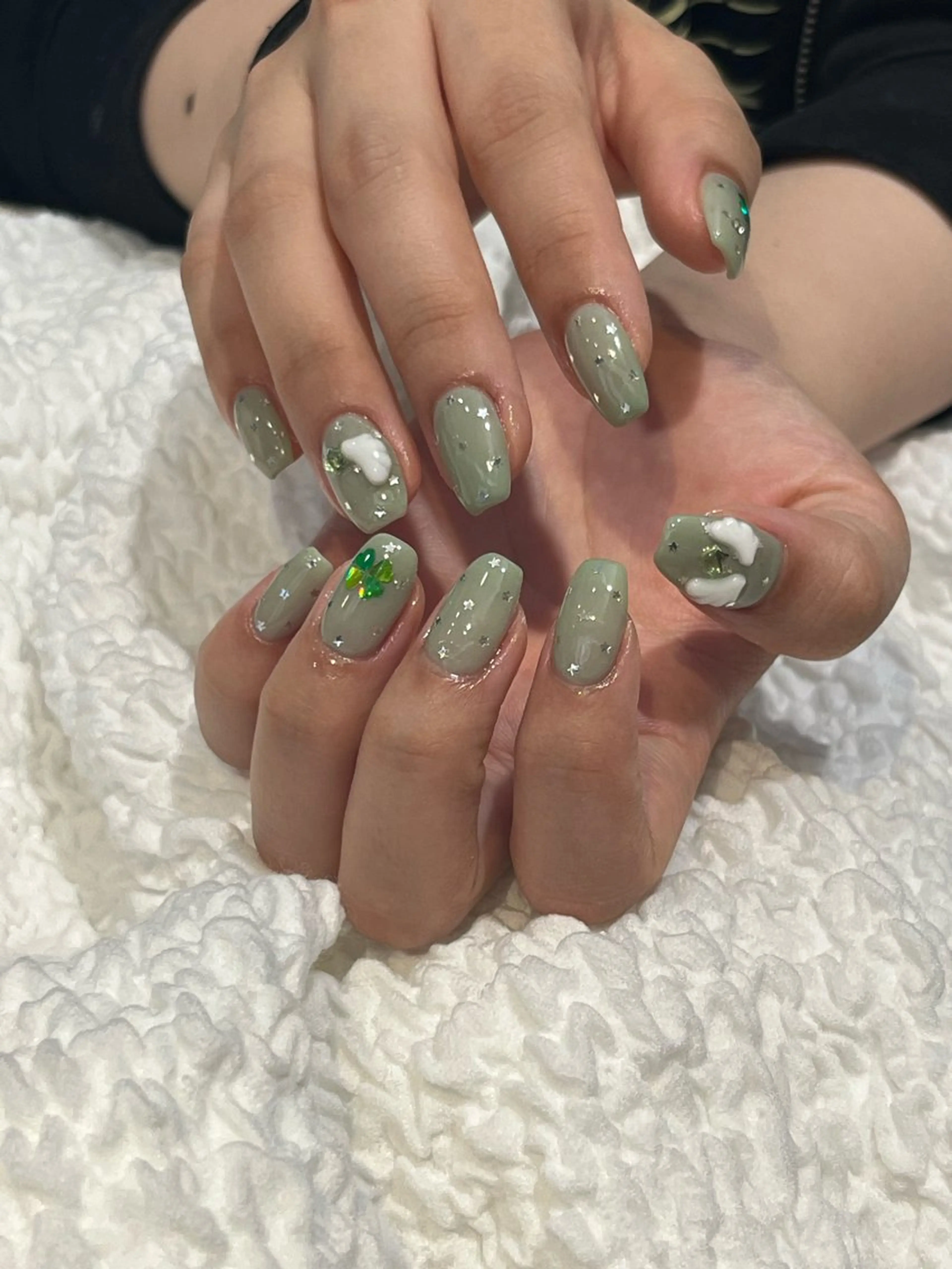 ネイル ハンドネイル earth小山店 𝙍𝙖𝙣のネイルデザイン